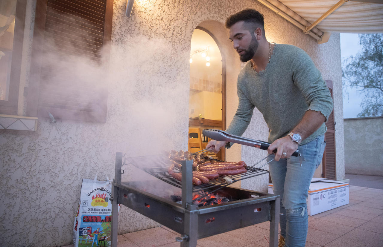 C'est ici que je me sens le mieux» : bienvenue dans la caravane de Kendji Girac - Le Parisien