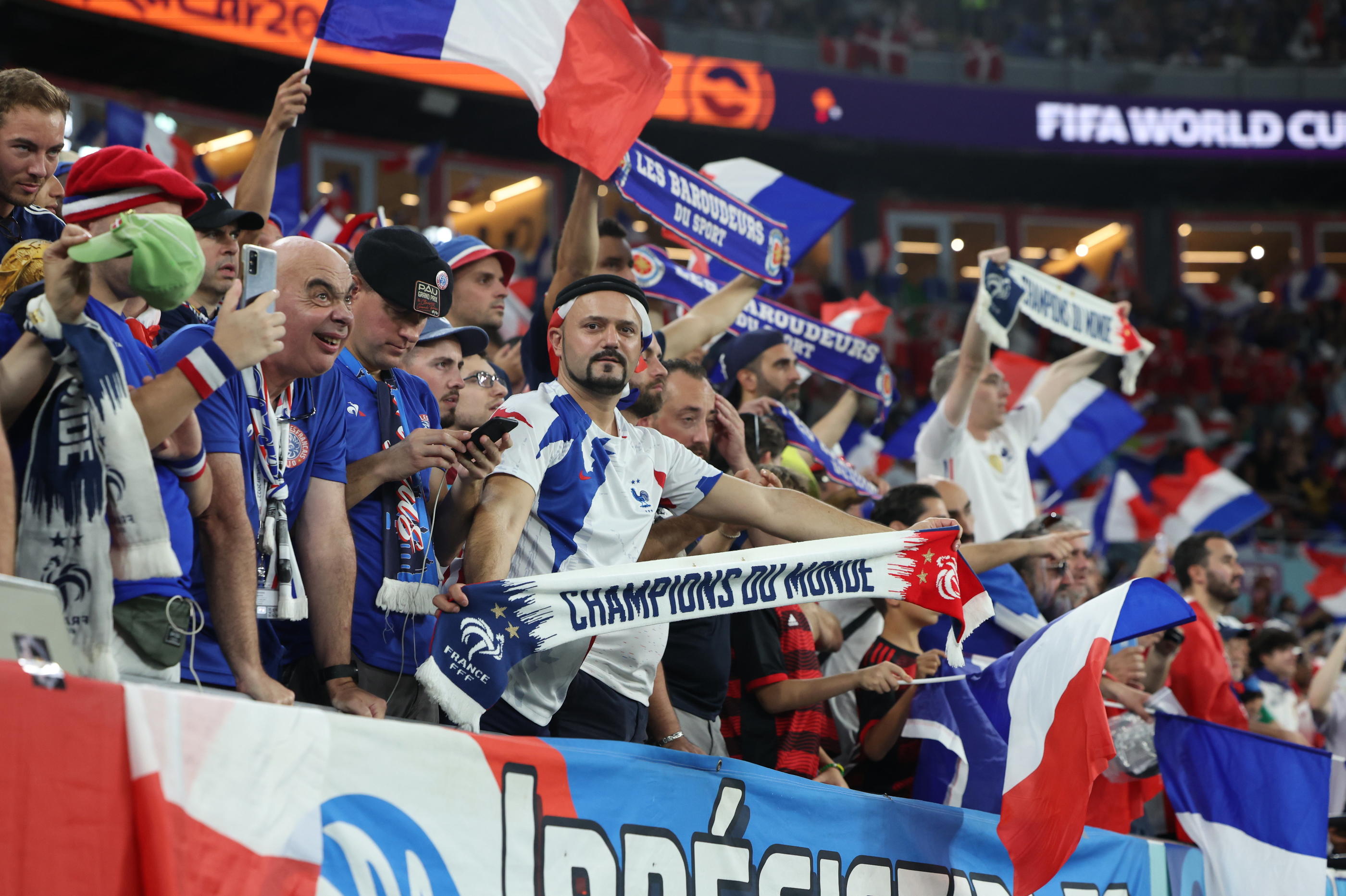 Coupe du monde 2022 : les supporters français s'agacent du manque  d'implication de la FFF