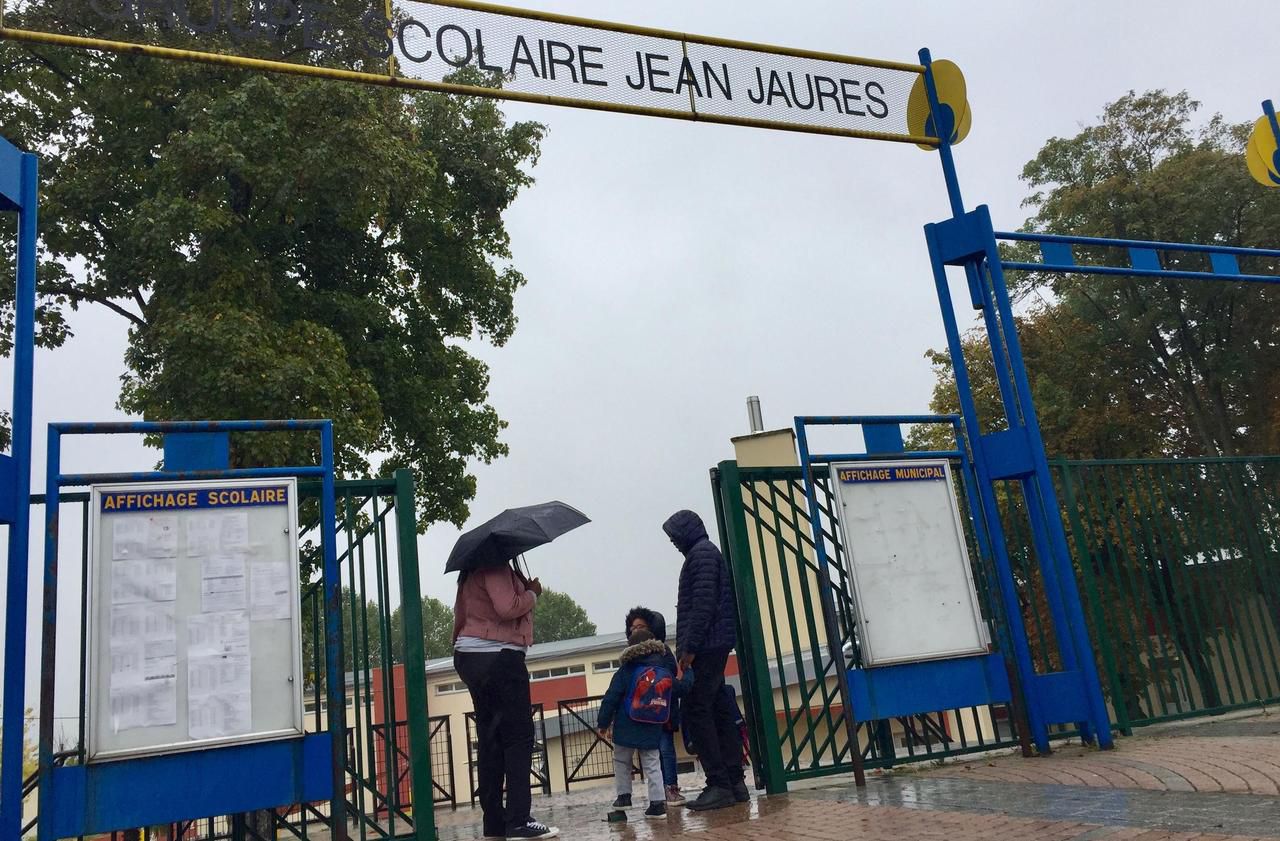 <b></b> Garges-lès-Gonesse, mardi 8 octobre. Les quinze professeurs de l’école élémentaire ont exercé leur droit de retrait.