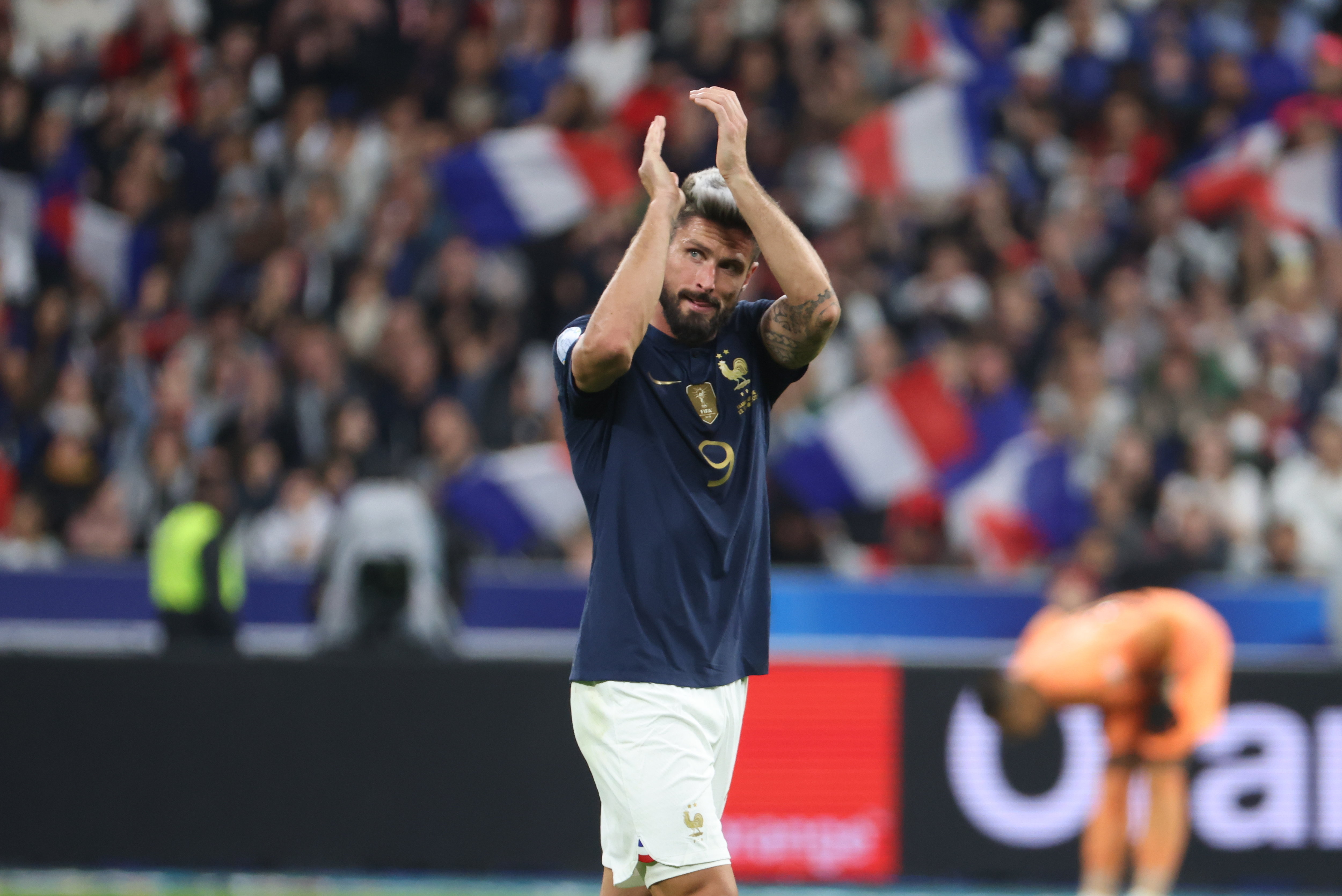 Copa 2022: Giroud compensa Mbappé e sai da sombra de Benzema