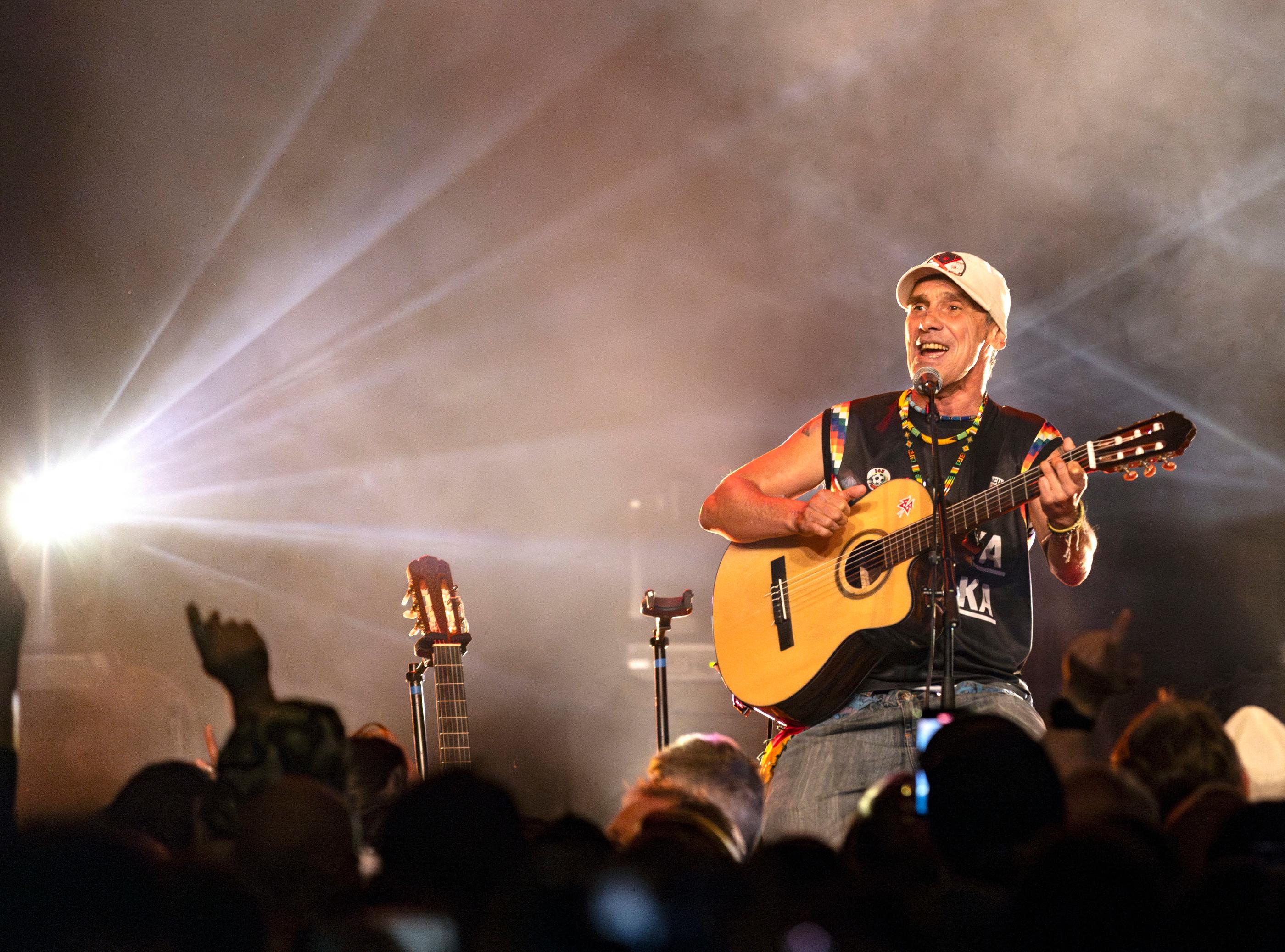 Manu Chao était au Kilowatt ce mardi soir pour un concert parisien unique, trois jours avant la sortie de son cinquième album solo, «Viva Tu». EPA/André Pain