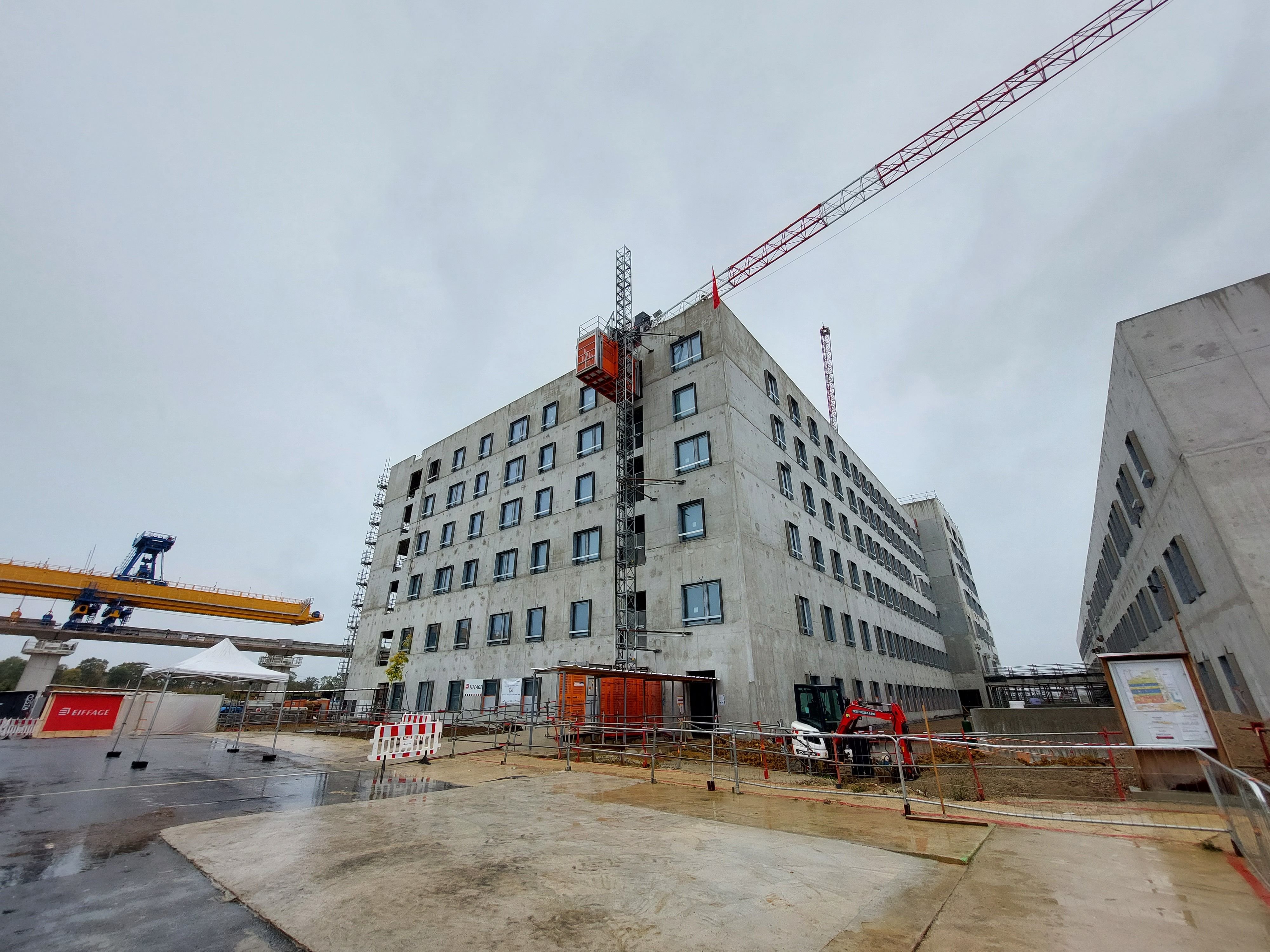 Orsay (Essonne), le 14 octobre 2022. Construit par le groupe Eiffage, le futur hôpital du plateau de Saclay sera composé de 9 salles de bloc opératoire et d’une maternité dimensionnée pour 3 000 naissances par an. LP/Cécile Chevallier