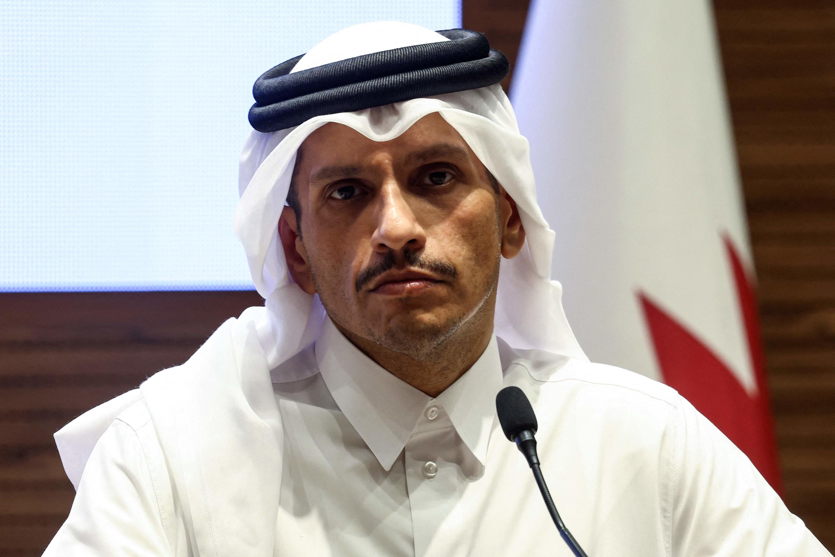 Le Premier ministre du Qatar Mohammed ben Abdulrahman al-Thani a annoncé que son pays « réévaluait » son rôle de médiateur dans la guerre entre Israël et le Hamas. AFP / Karim Jaafar