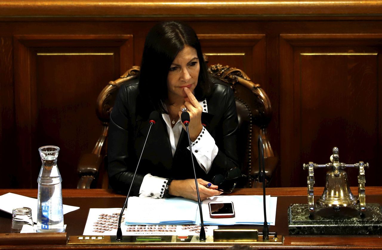 <b></b> Lors du premier débat de l’entre-deux tours des élections municipales, Anne Hidalgo a été critiquée pour la gestion de la ville en matière de ressources humaines.