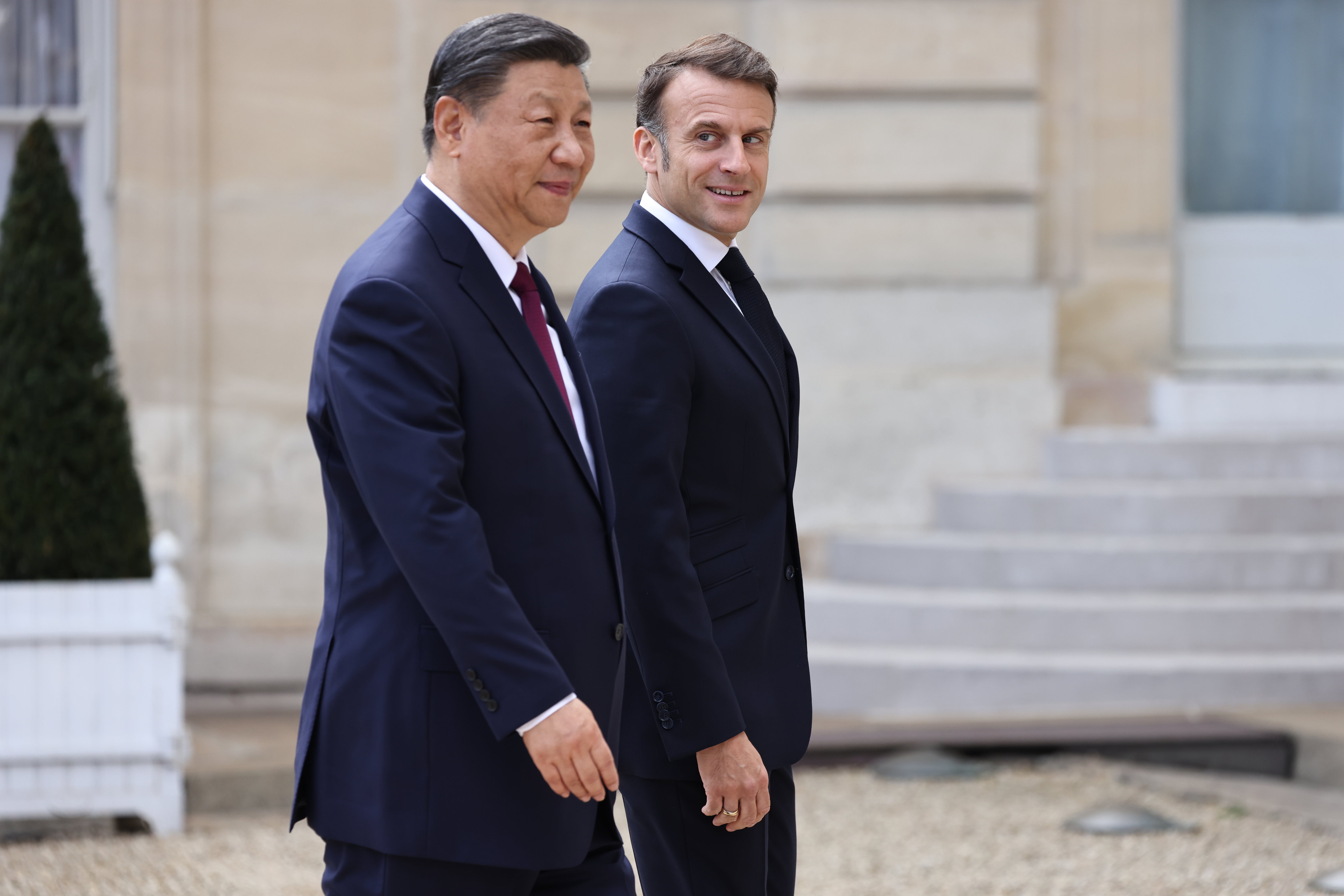 Politique Paris (VIIIe), le 6 mai 2024. Emmanuel Macron reçoit en visite d'Etat Xi Jinping, président de la République populaire de Chine, au palais de l'Elysée. LP/Fred Dugit