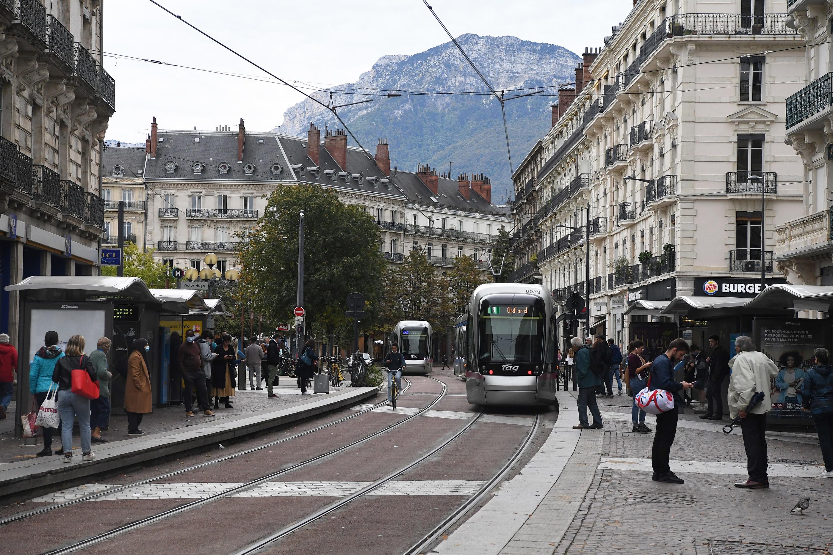 Comme toute la France, le marché immobilier à Grenoble a subi les effets de la hausse des taux de crédit, après la guerre en Ukraine. MaxPPP/Mourad ALLILI