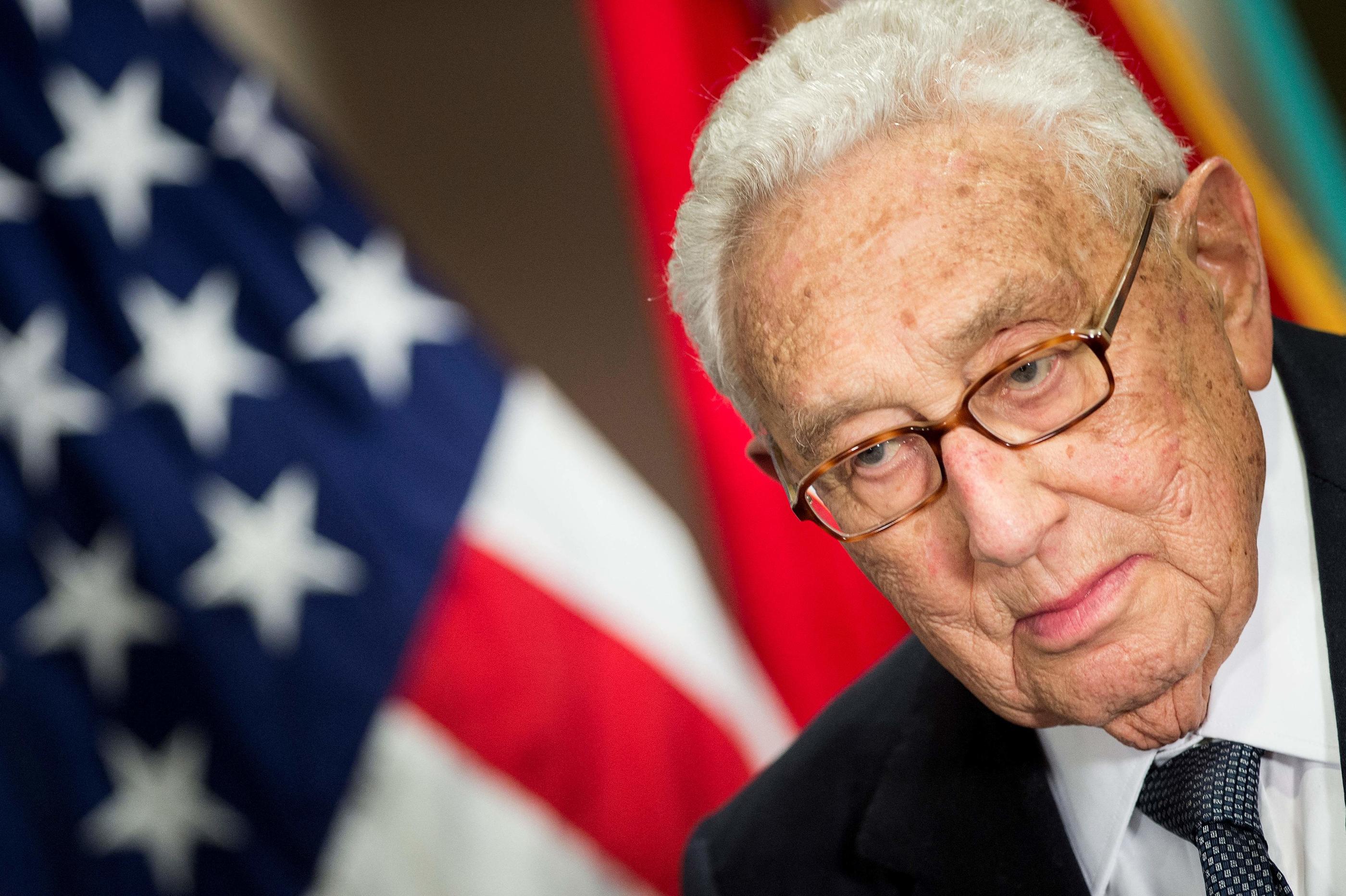 Juif allemand né en 1923 en Bavière, Heinz Alfred Kissinger fuit l’Allemagne nazie et est naturalisé américain à l’âge de 20 ans. (Ici en 2016) AFP/Brendan Smialowski