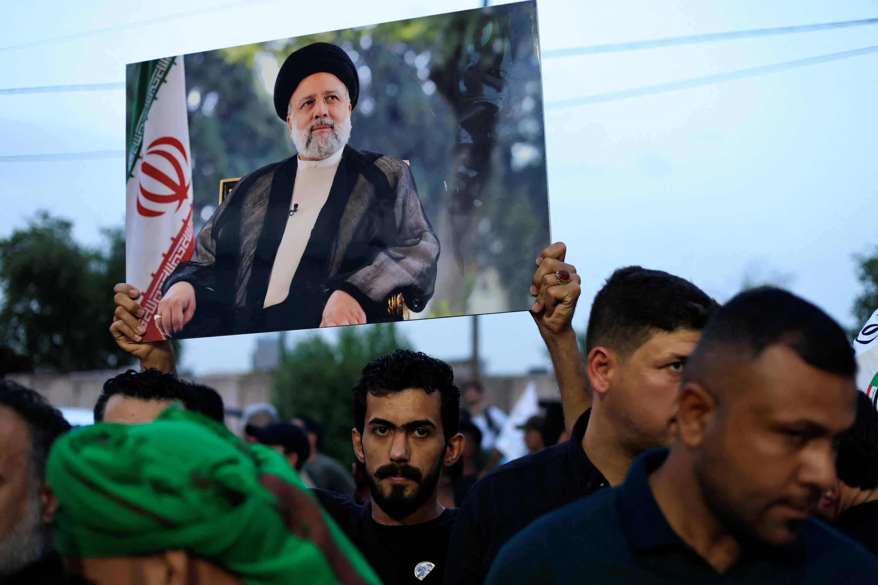 Après le crash de l'hélicoptère dans lequel se trouvait le président Ebrahim Raïssi, « le gouvernement iranien nous a demandé de l’aide », a déclaré à la presse Matthew Miller, porte-parole du département d’État. Reuters/Thaier Al-Sudani