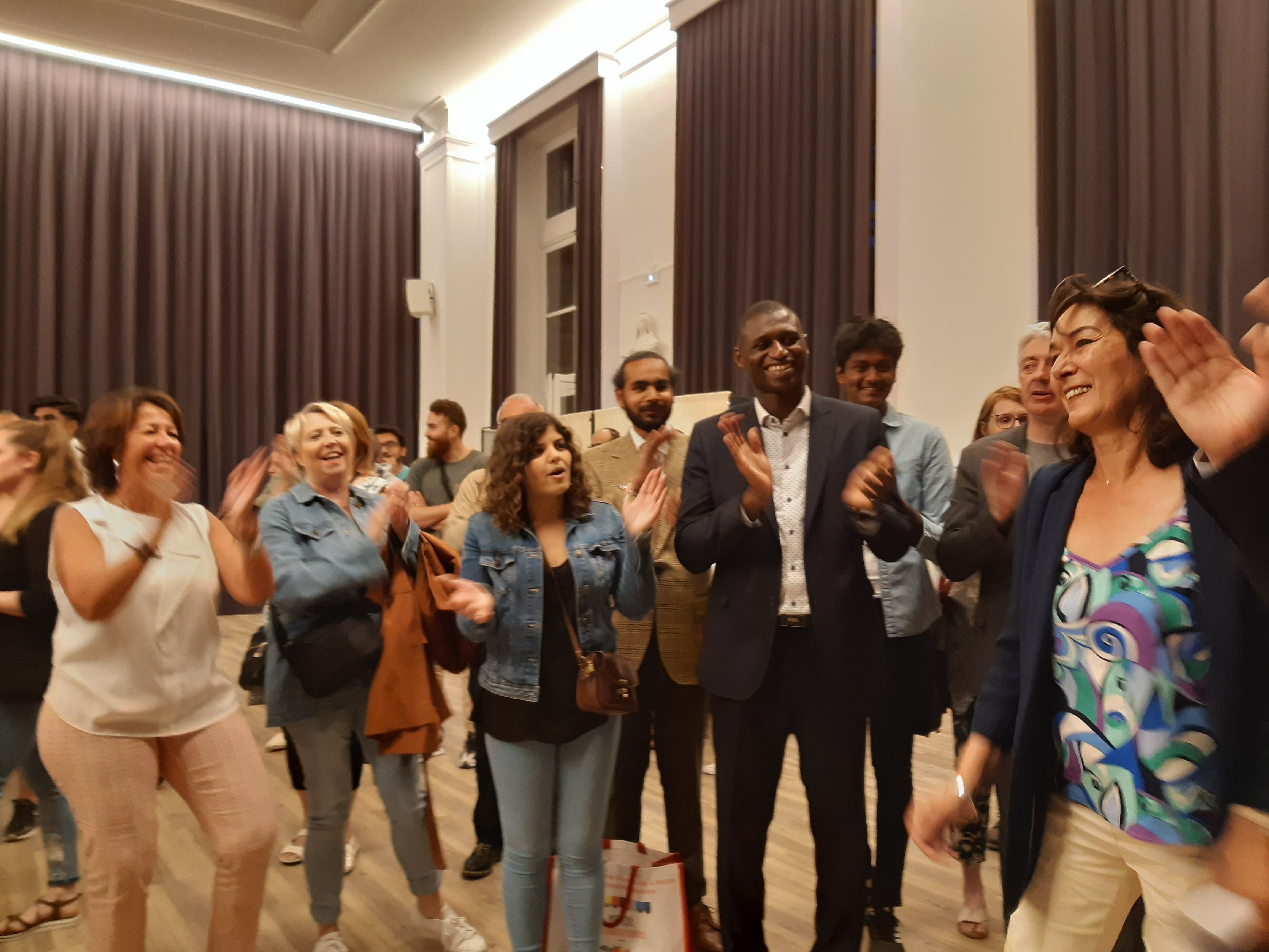 La Courneuve, dimanche 12 juin 2022. Soumya Bourouaha, candidate désignée par le PCF pour porter les couleurs de la Nupes, est arrivée largement en tête sur au premier tour des législatives dans la 4e circonscription de Seine-Saint-Denis. LP/G.B.