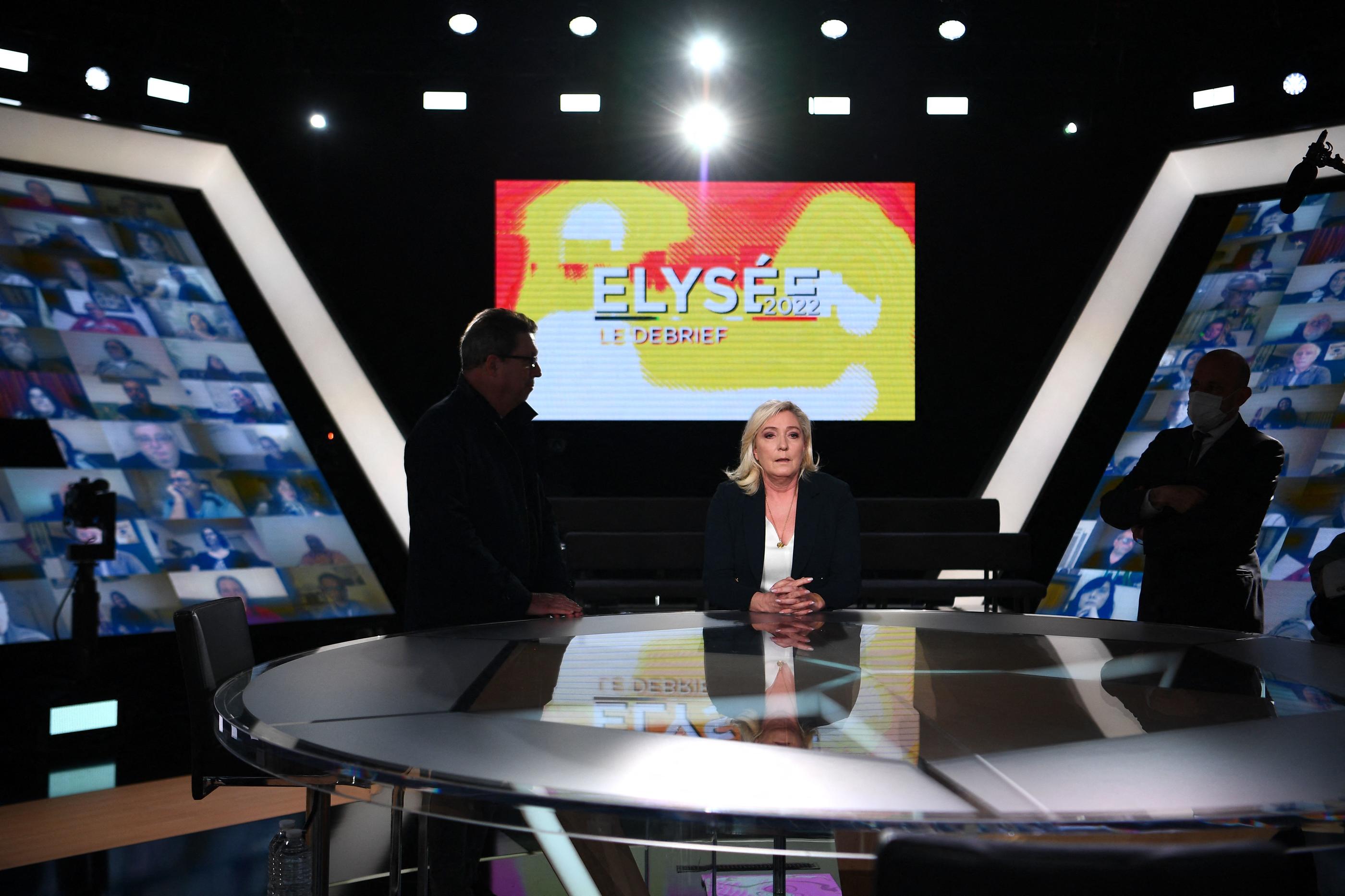 Marine Le Pen sur Elysée 2022, jeudi 3 mars. (Christophe ARCHAMBAULT / AFP)