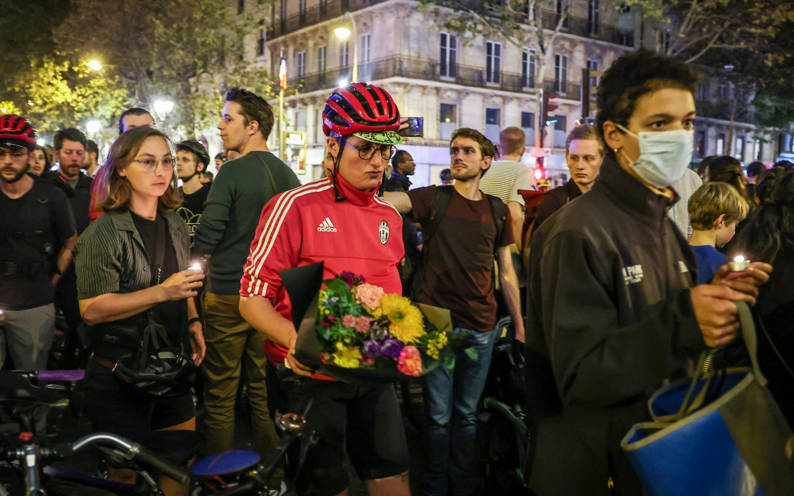 La Madeleine à Paris (IX), le 16 octobre. L'association Paris en selle rend hommage à l'un de ses adhérents décédé la veille. La victime Paul, un cycliste, a été volontairement renversé par un automobiliste sur le boulevard Malesherbes. LP/Fred Dugit