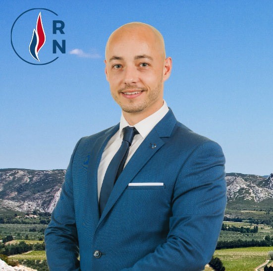 Romain Baubry (ici sur son affiche de campagne), policier de 33 ans, a été élu député RN dans les Bouches-du-Rhône dimanche. DR