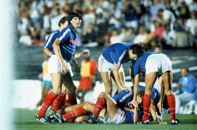Les Bleus champions olympiques en 1984 sont invités au tirage au sort des tournois olympiques de football. Icon Sport