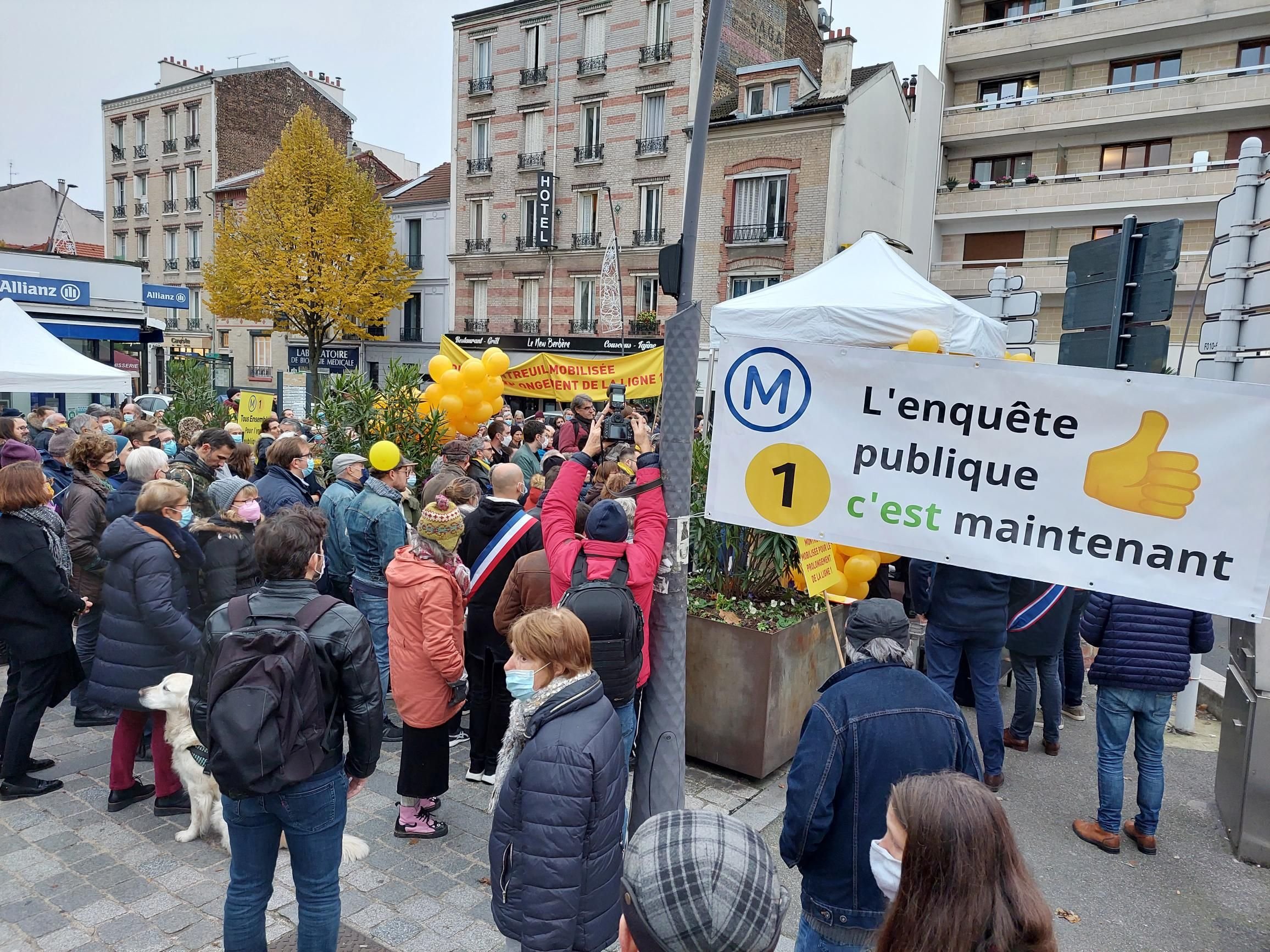 Fontenay-sous-Bois (Val-de-Marne), le 20 novembre 2021. Les défenseurs du prolongement de la ligne 1 du métro avaient manifesté pour réclamer le lancement de l'enquête publique. Elle débutera finalement le 31 janvier. LP/Gérald Moruzzi