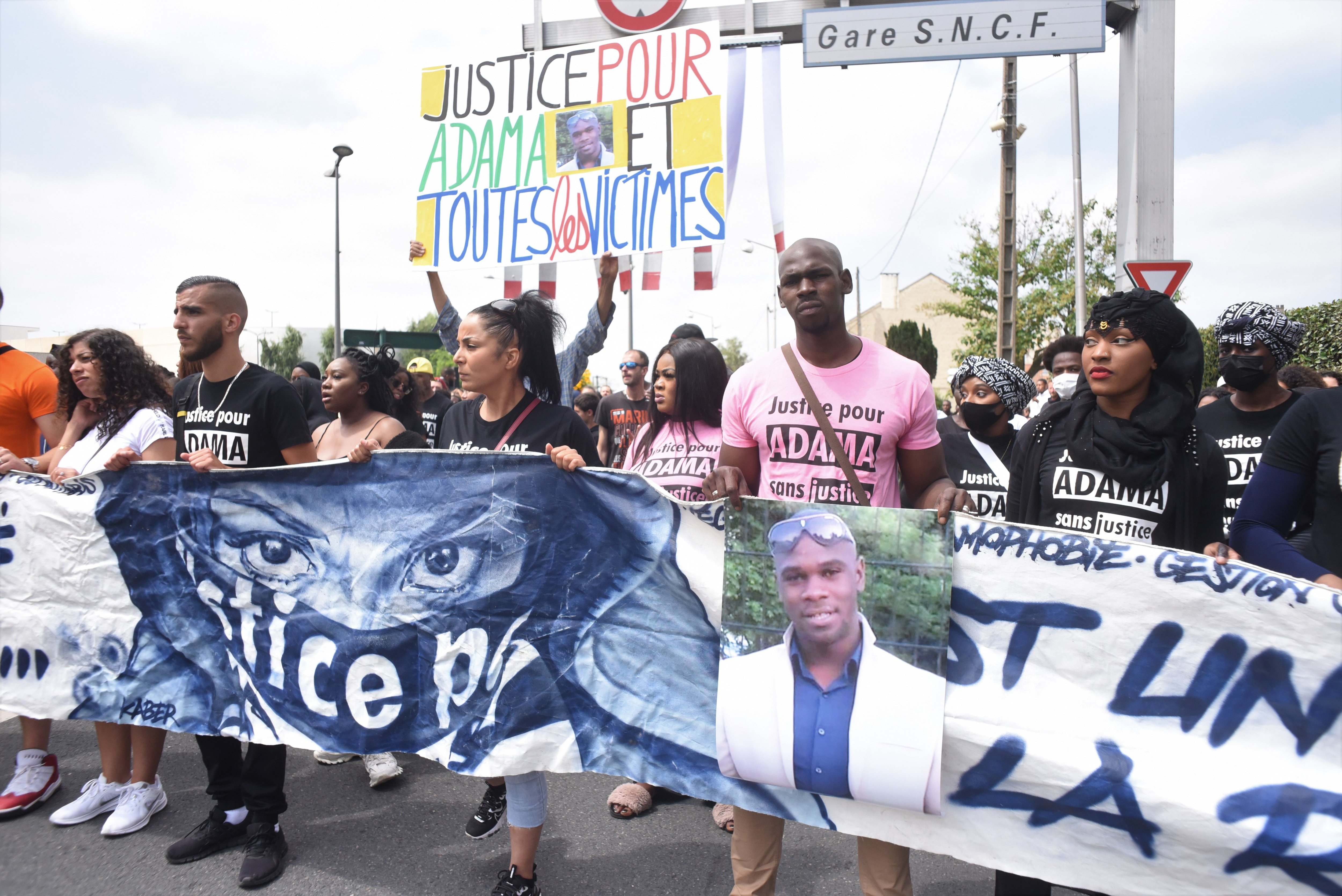 Beaumont-sur-Oise, le 17 juillet. 5 ans après la mort d'Adama Traoré, autour de 2000 personnes avaient participé à la marche "pour la vérité et la justice" organisée par le comité Adama. LP/Frédéric Naizot