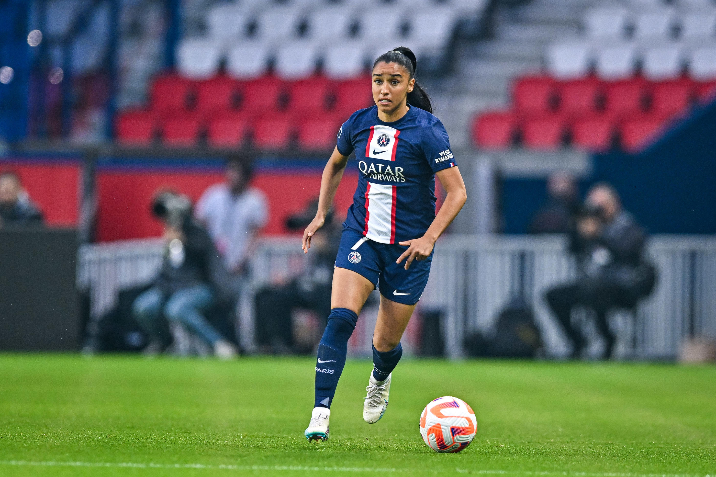Sakina Karchaoui et le PSG se déplacera à Bordeaux lors de la première journée de la D1 Arkema 2023-2024. (Photo by Baptiste Fernandez/Icon Sport)