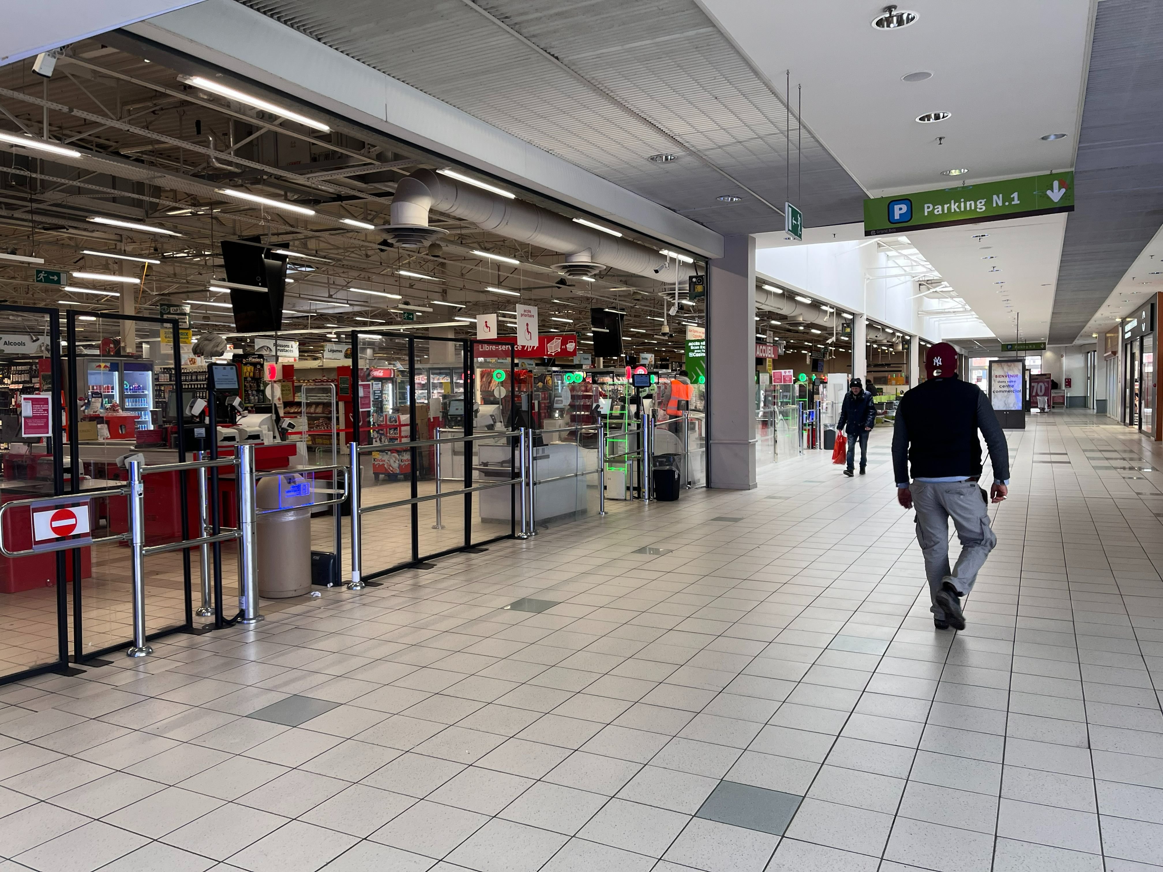 Saint-Michel-sur-Orge, mercredi 31 janvier 2024. L'hypermarché Casino est implanté dans le centre commercial Grand Bois de la ville. LP./Nolwenn Cosson