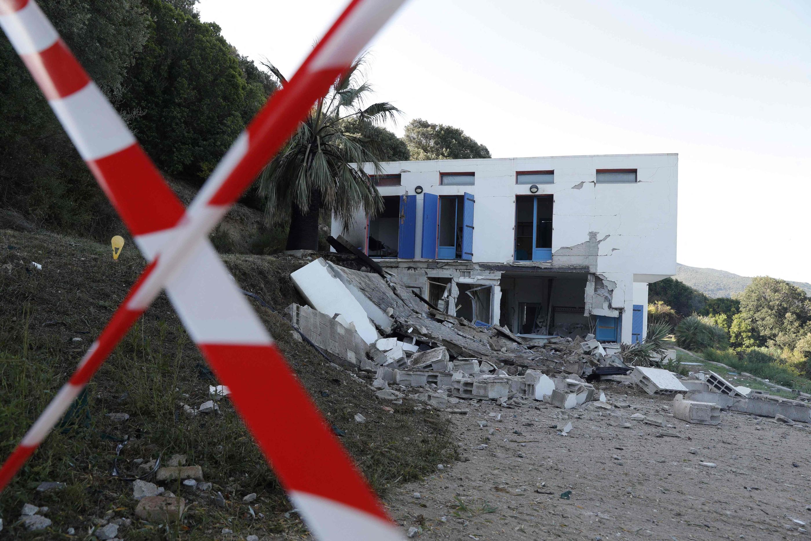Plusieurs résidences secondaires ont été visée en Corse dimanche dernier en Corse. AFP/PASCAL POCHARD-CASABIANCA