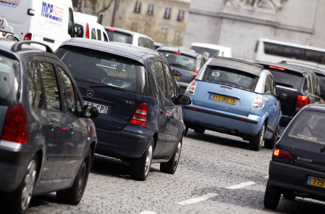 <b></b> Les habitants de la Métropole du Grand Paris sont aujourd’hui invités à se prononcer sur le projet destiné à interdire aux véhicules polluants de circuler dans un périmètre donné.