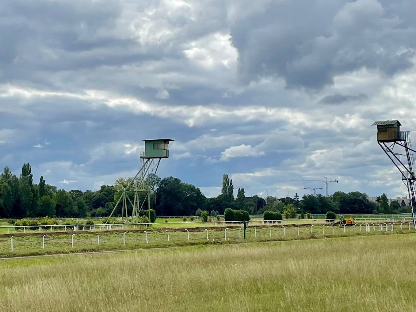 Maisons-Laffitte (Yvelines), ce vendredi 13 septembre. Les travaux doivent permettre à la ville de disposer d'un hippodrome « rénové, restructuré » et « conforme aux normes de qualité exigées par France Galop ». LP/Sébastien Birden