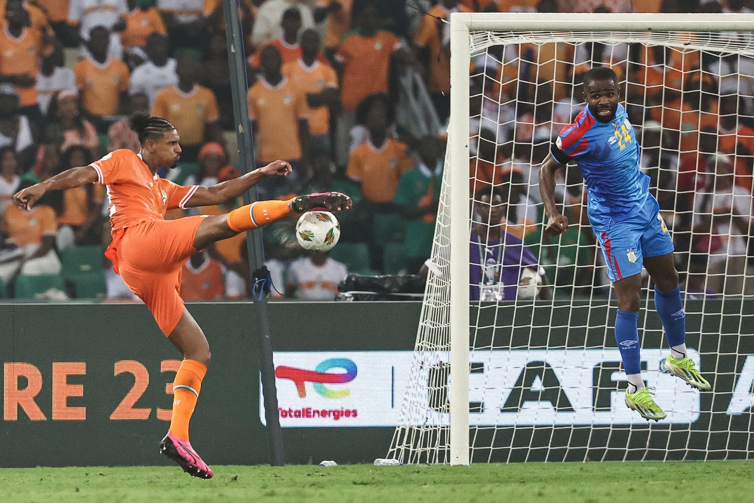 Sébastien Haller a ouvert le score entre la Côte d'Ivoire et la RD Congo. AFP/Franck Fife