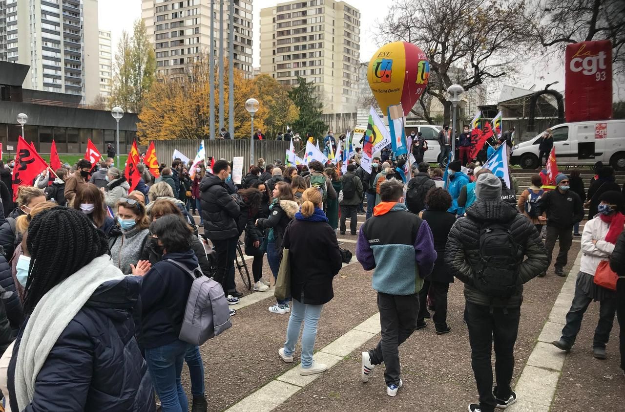Bobigny (Seine-Saint-Denis), novembre 2020. Une manifestation intersyndicale et interprofessionnelle avait été organisée devant la préfecture pour réclamer un plan de rattrapage pour l'éducation dans le 93. LP/H.H.
