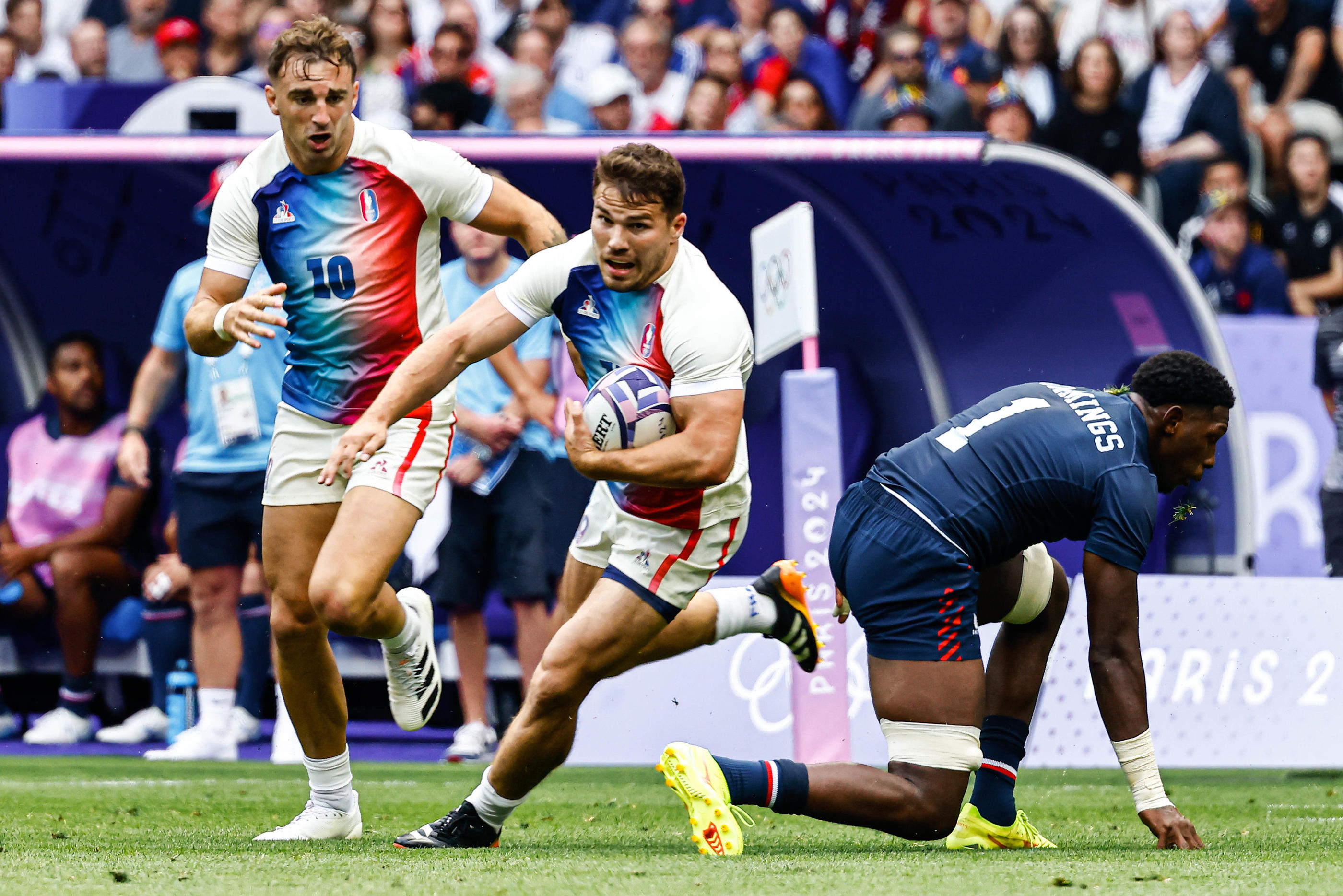 Après les Jeux et les festivités, Antoine Dupont va retrouver le Top 14. LP / Olivier Corsan