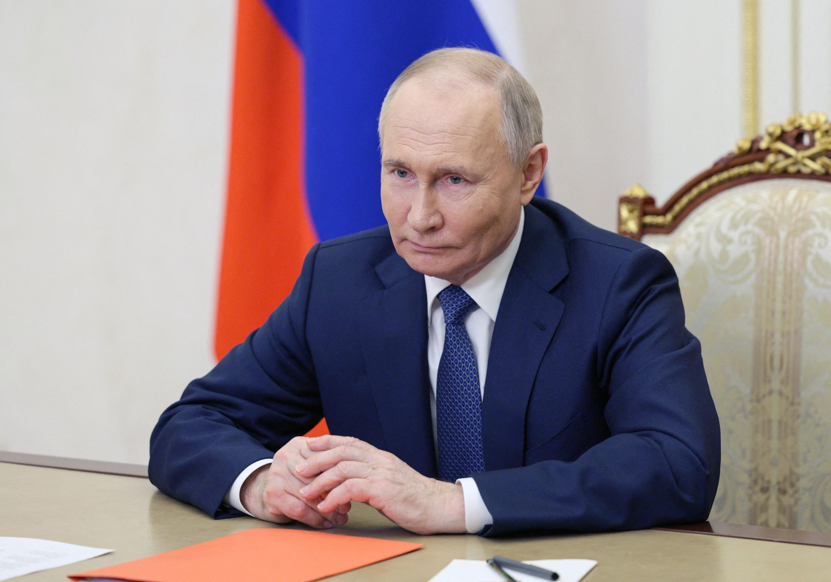 Le président russe a limogé dimanche soir son emblématique ministre de la Défense Sergueï Choïgou, en poste depuis 2012, lors d’un remaniement surprise. AFP/Alexei Babushkin