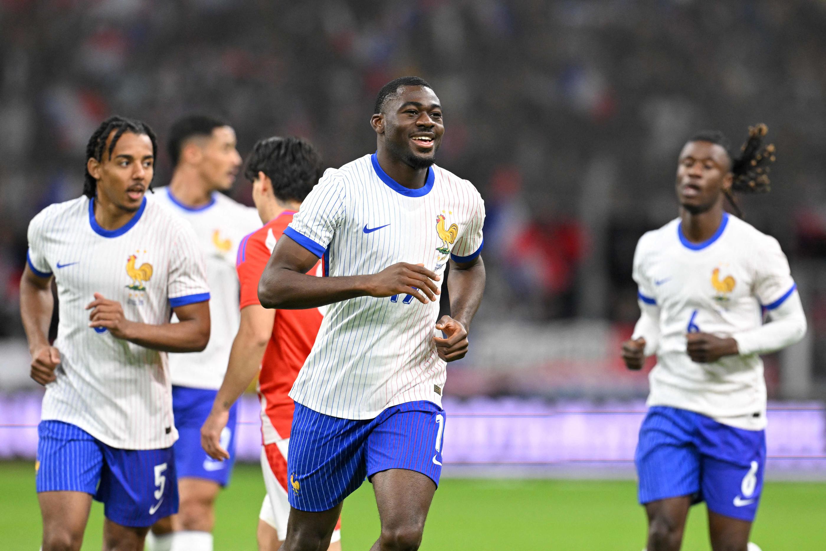 Youssouf Fofana a ouvert la voie aux Bleus en inscrivant le premier but. AFP/Nicolas Tucat