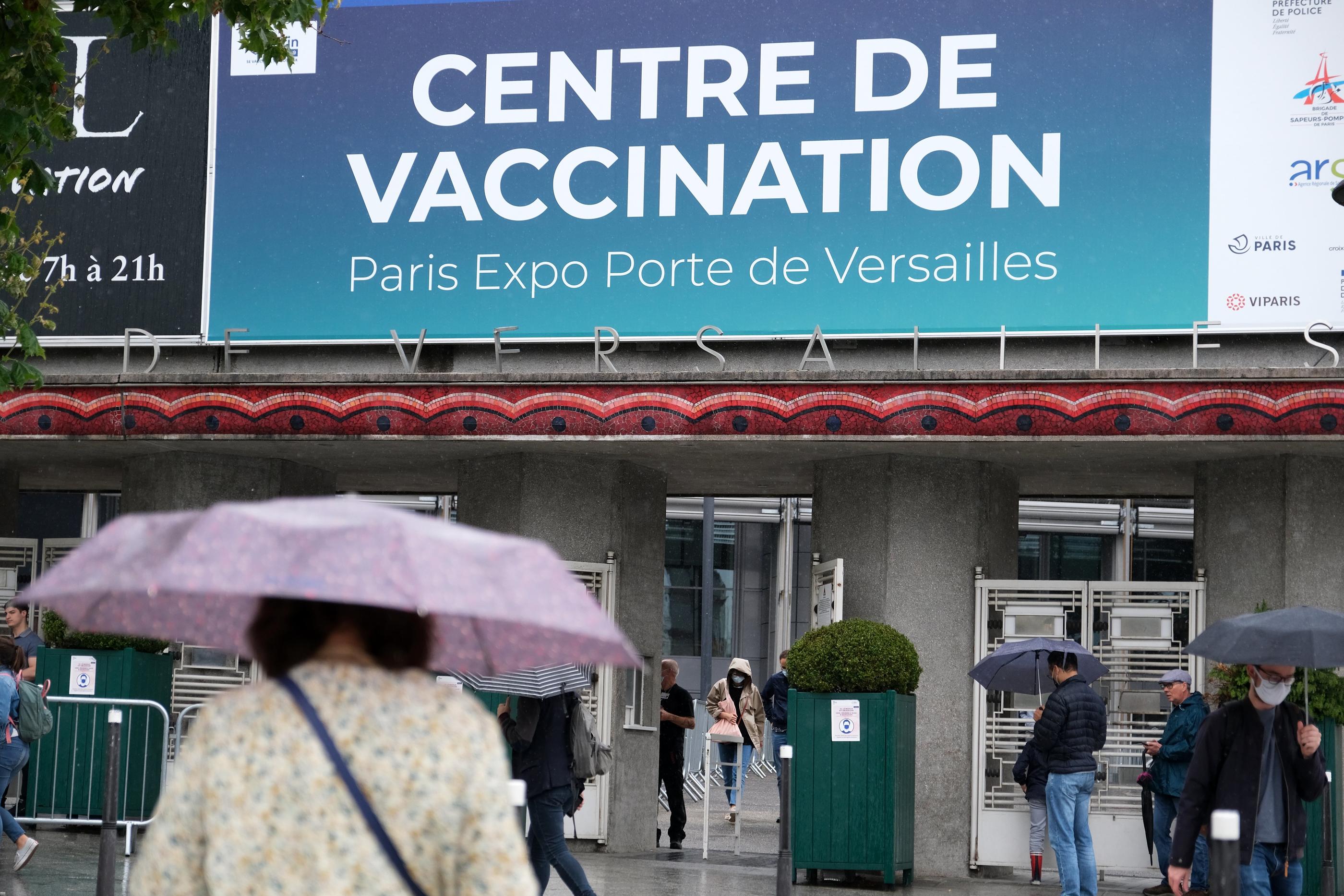 103 De Vaccines A Paris Pourquoi Ce Chiffre Est Incoherent Mais S Explique Le Parisien