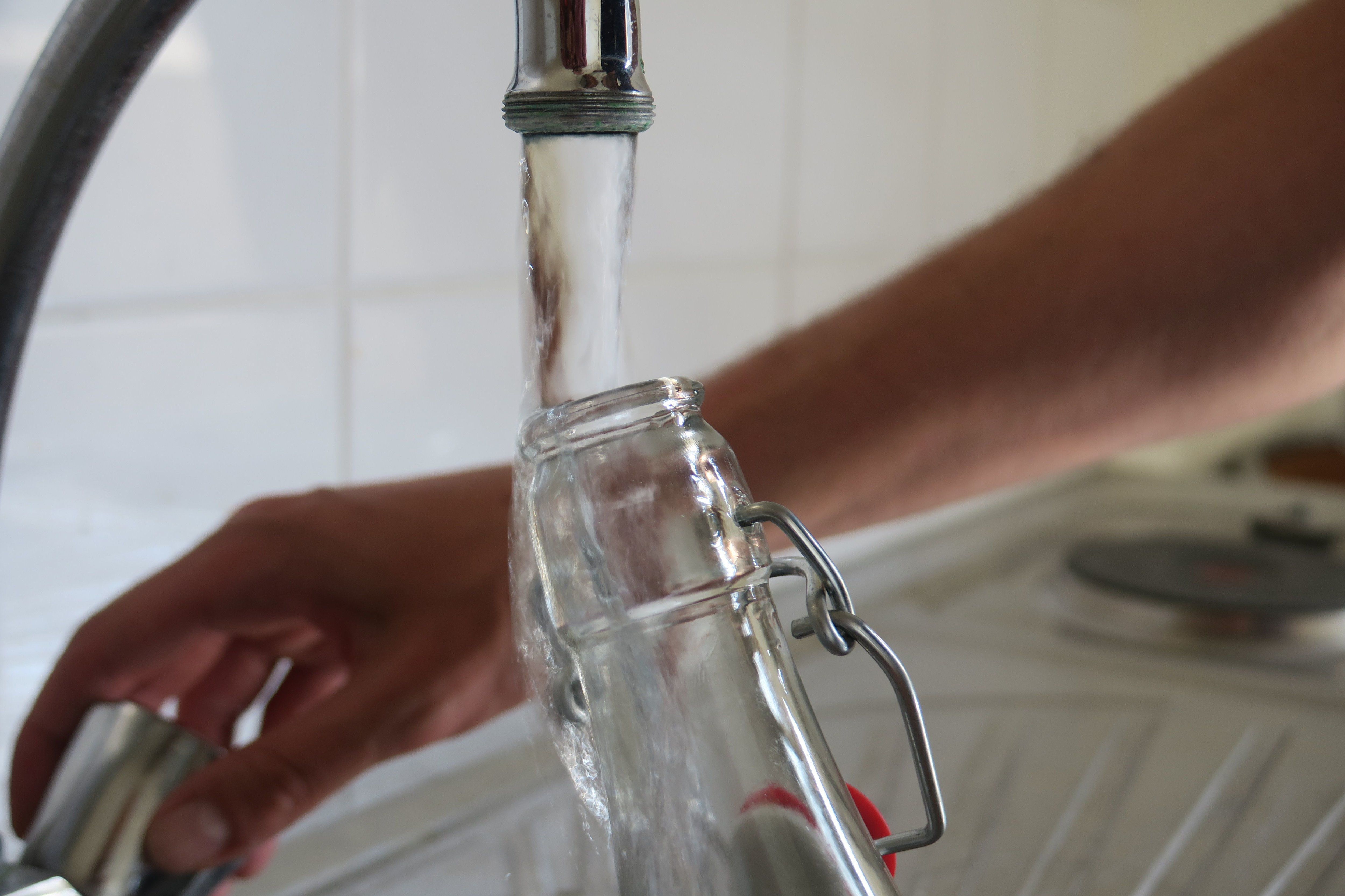 L'eau est impropre à la consommation à Groix jusqu'à nouvel ordre. LP/Simon Gourru