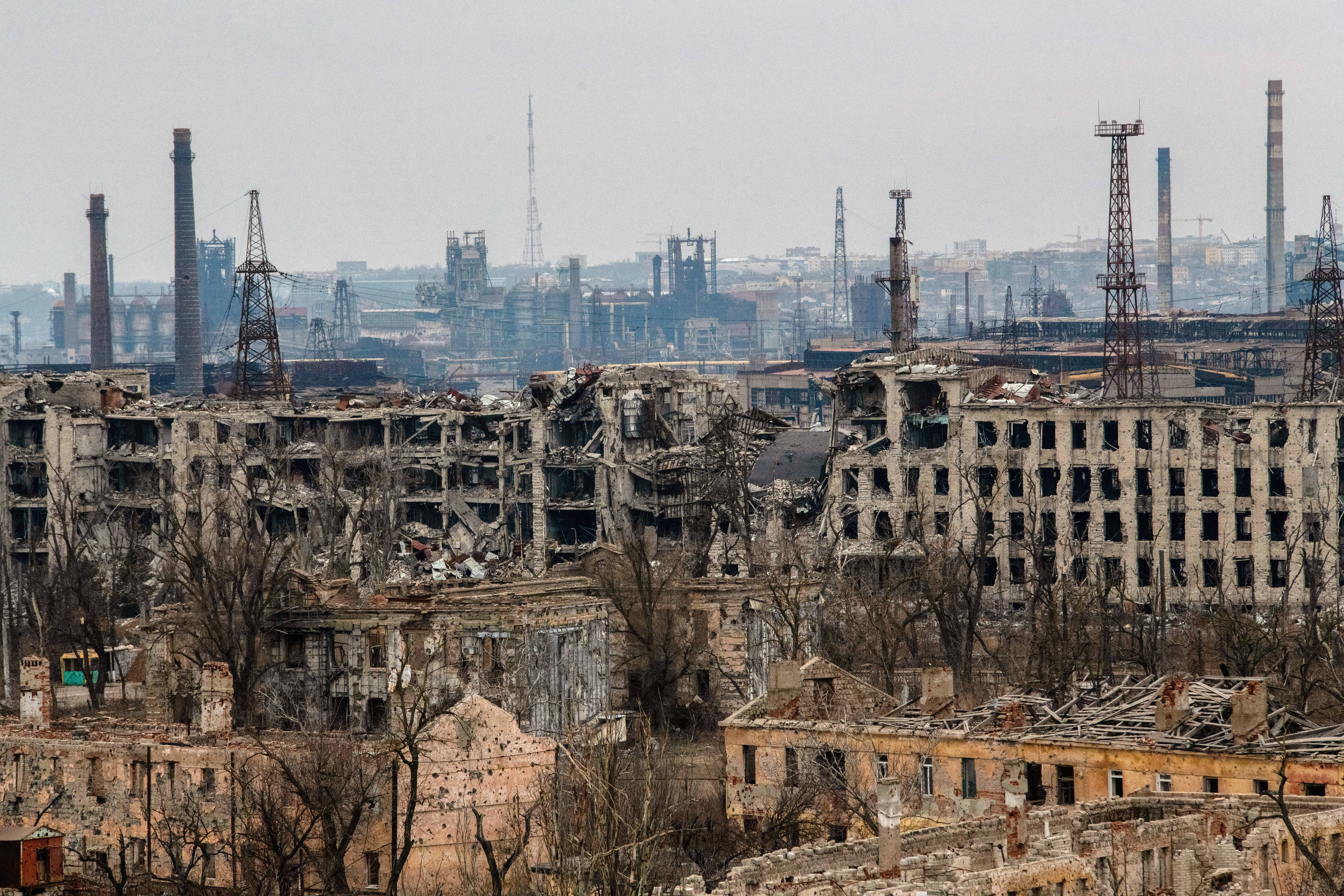 Vue de Marioupol, sous contrôle russe, dans l'est de l'Ukraine, en mars 2024. Ukrainiens et Russes s’accordent sur l’impossibilité de reconstruire l'usine Azovstal détruite en 2022. Valery Melnikov/Kommersant/Sipa