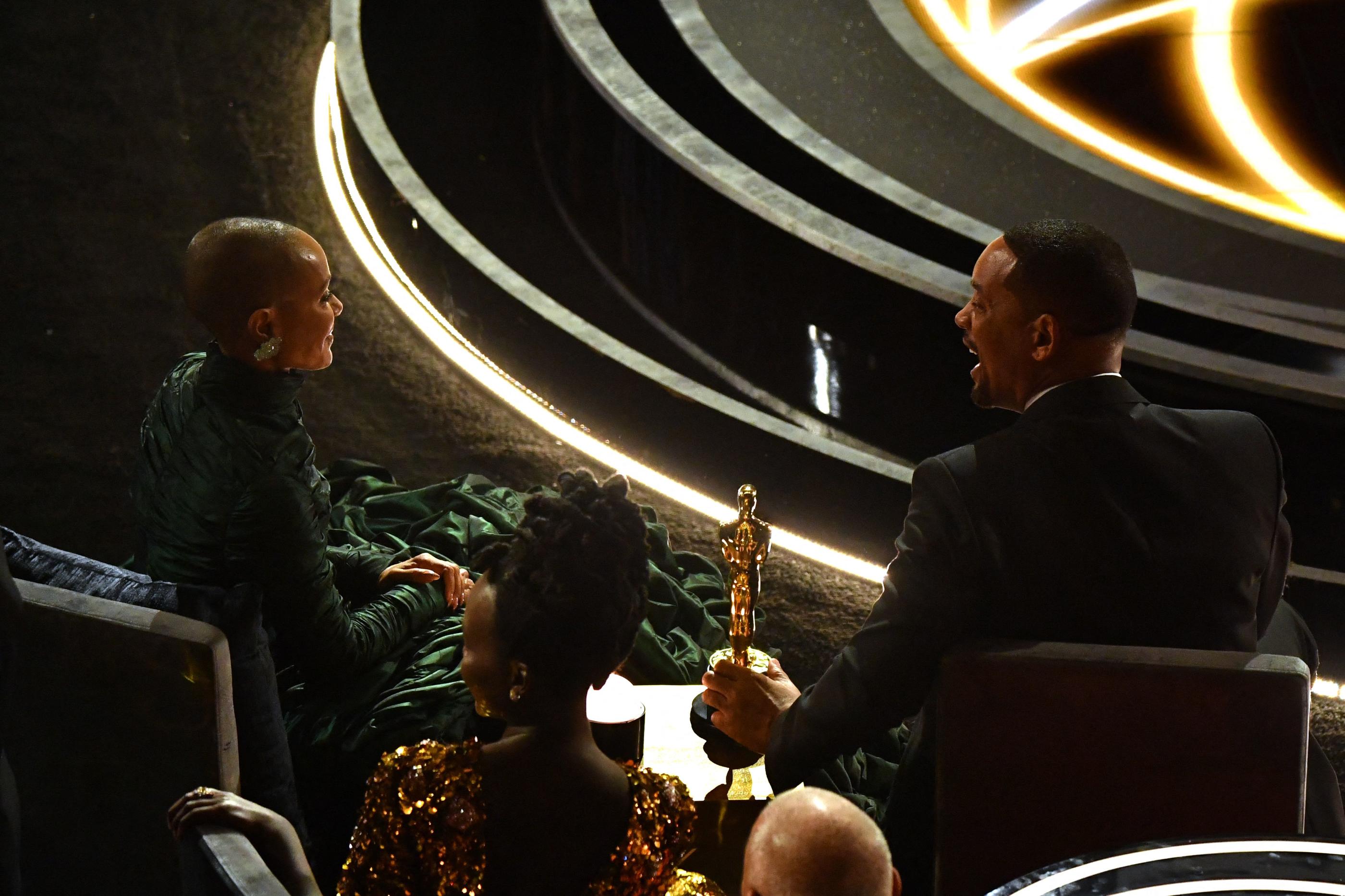 Will Smith et sa femme Jada Pinkett-Smith, lors de la cérémonie des Oscars. AFP/Robyn Beck