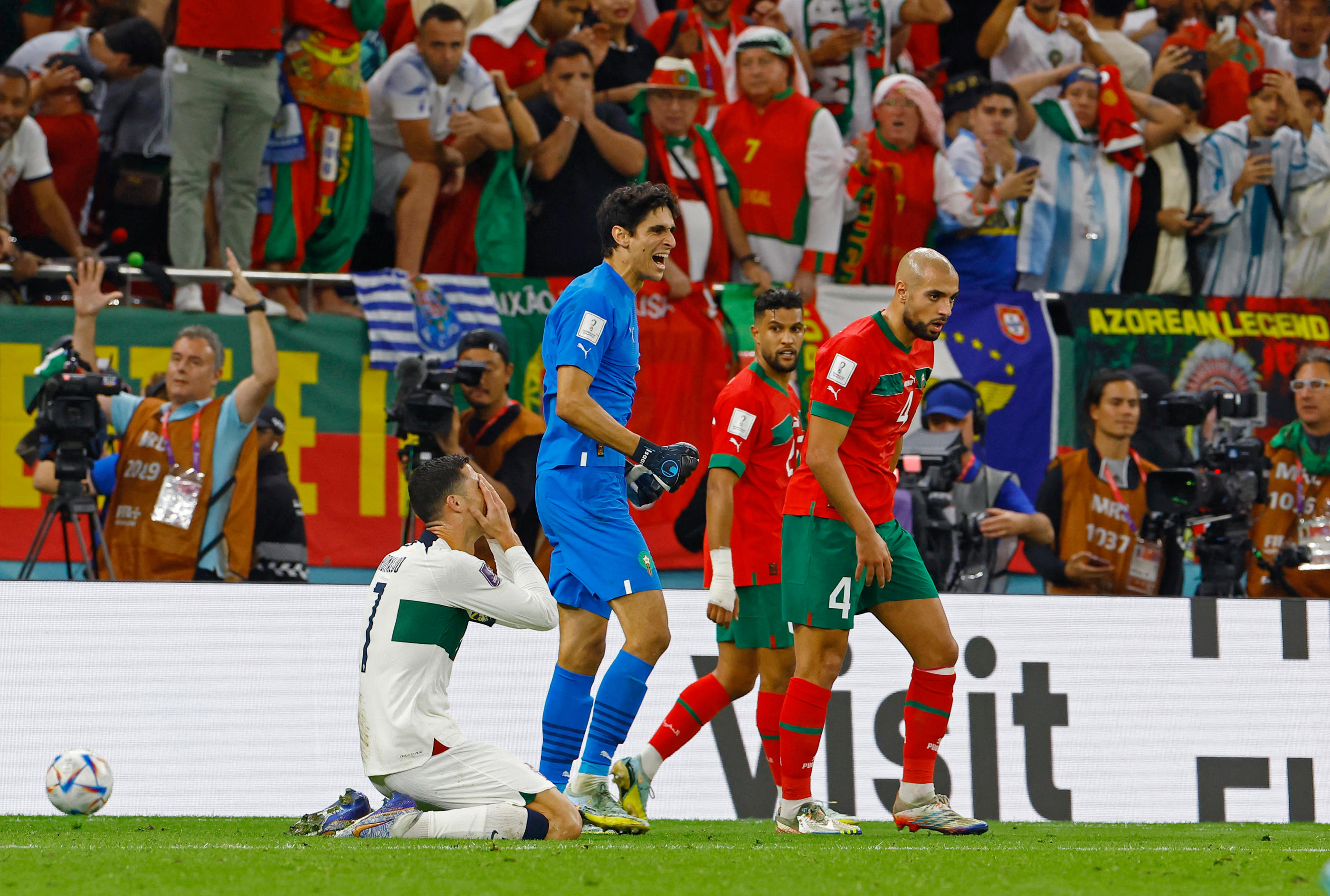 La vraie Coupe du monde n'est restée que quelques minutes entre les mains  des Bleus