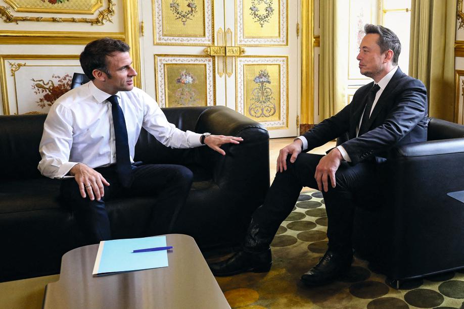 Le 15 mai 2023, le président Emmanuel Macron reçoit Elon Musk à l’Élysée dans le cadre du sommet Choose France, visant à convaincre des entrepreneurs étrangers d’investir dans notre pays. Abaca/Pool/Stéphane Lemouton