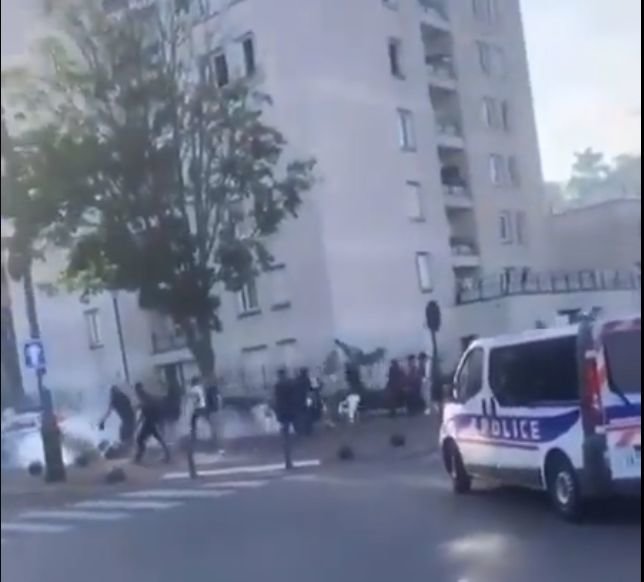 Corbeil-Essonnes, lundi 6 septembre 2021, dans le quartier des Tarterêts. Des émeutes s'étaient déclenchées à l'issue d'une réunion d'échange avec la police.