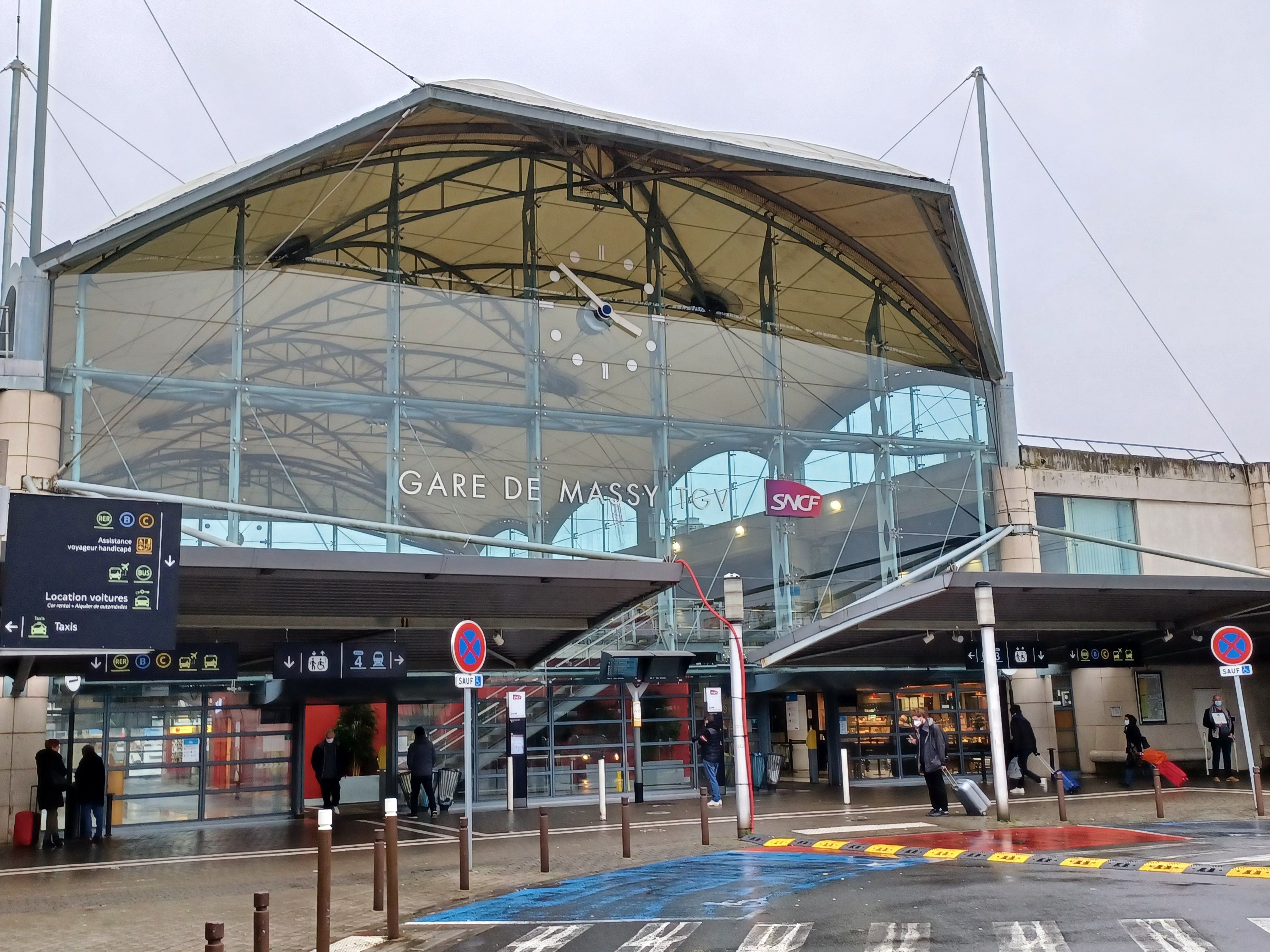 Le suspect agressait sexuellement des jeunes femmes dans le secteur de la gare de Massy. LP/Cécile Chevallier