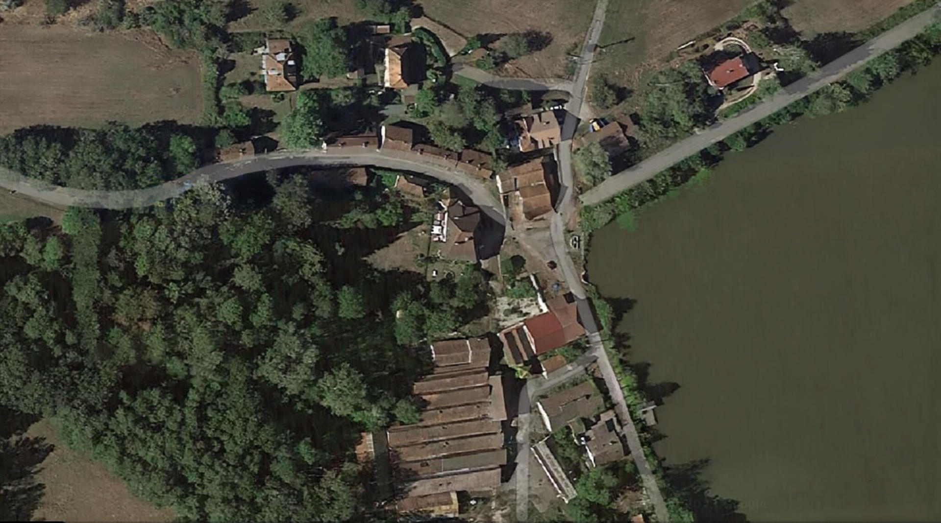 Le hameau du Beuchot, à Hautevelle (Haute-Saône), raconte à lui seul tout un pan de l’histoire industrielle du XIXe siècle en Franche-Comté. Google Maps