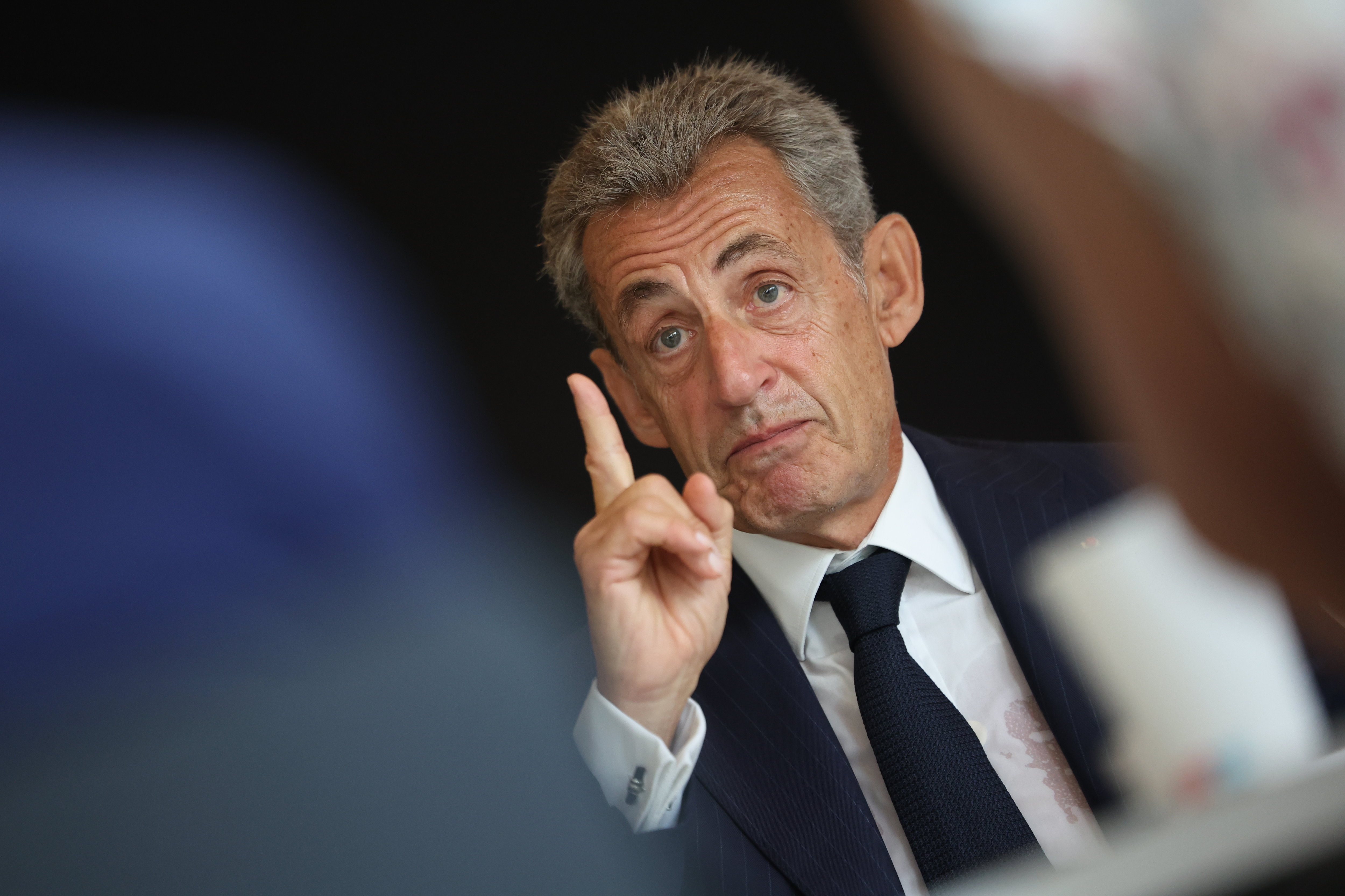Selon des participants au déjeuner, Nicolas Sarkozy (ici le 24 août) a appelé la droite à sortir d’une posture d’opposition systématique à Emmanuel Macron car « le seul qui ne fera pas d’ombre à notre famille politique, c’est lui ». LP/Arnaud Journois