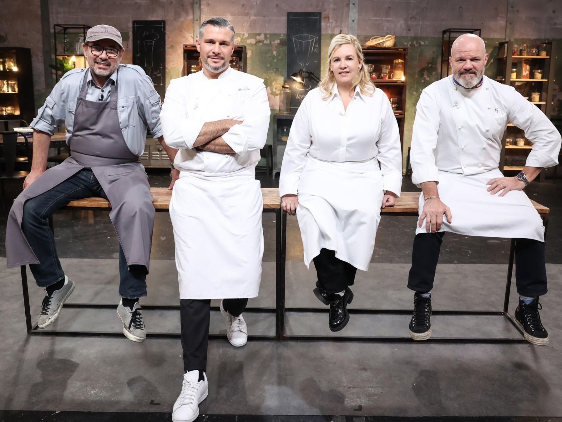 Avec les nouvelles étoiles d'Hélène Darroze et de Philippe Etchebest, le jury de cette saison de Top Chef compte, en tout, 13 étoiles Michelin. M6/Marie Etchegoyen