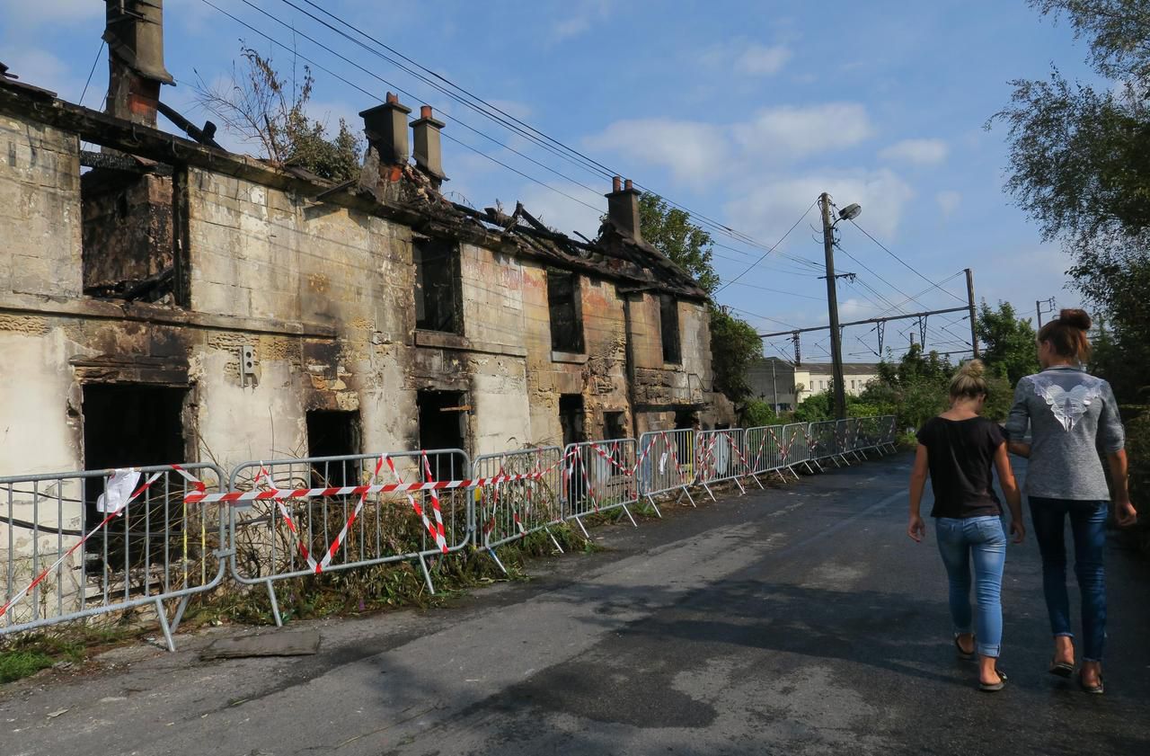 <b></b> Creil, ce mercredi. La maison serait abandonnée depuis plusieurs années. 