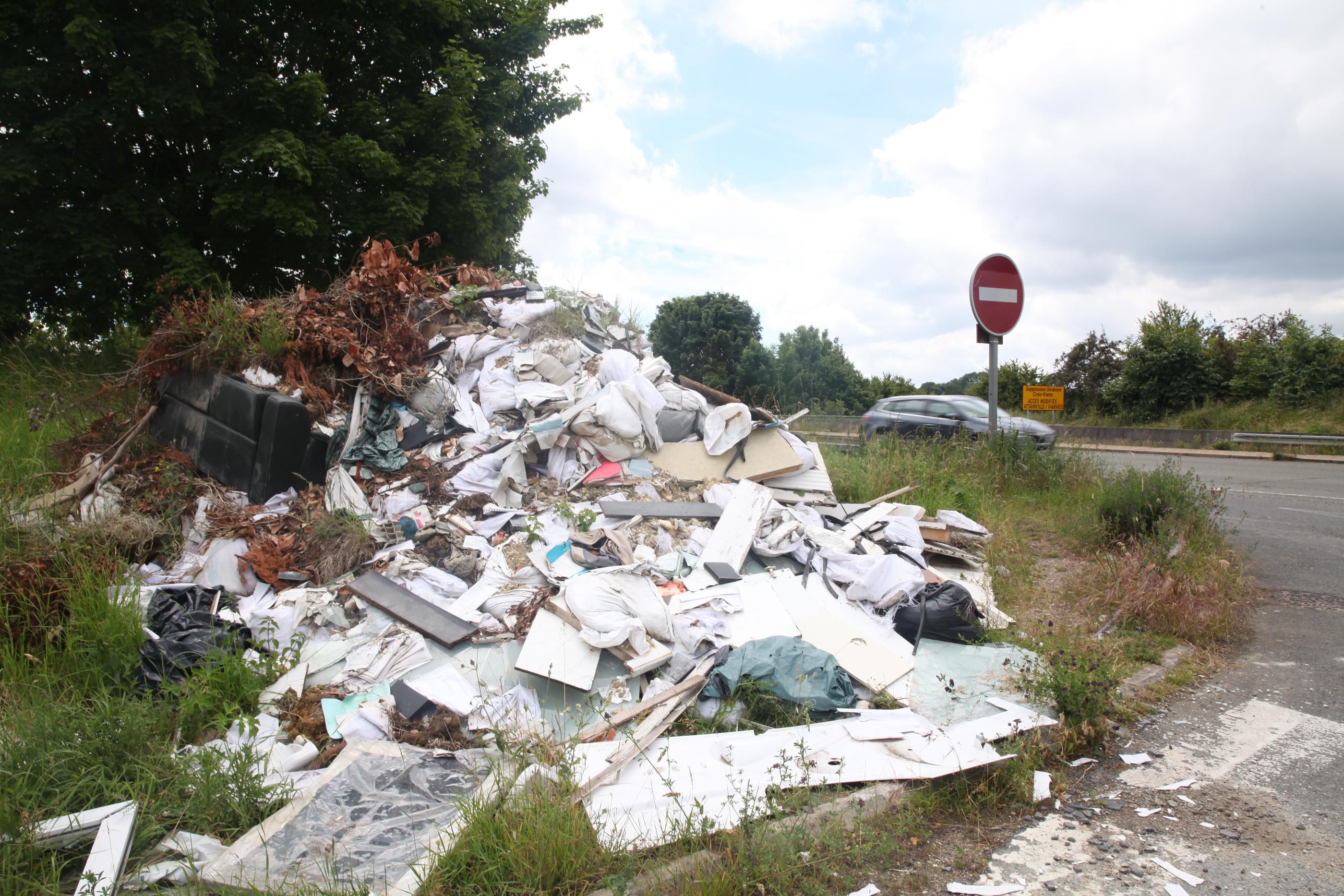 Les dépôts sauvages sont une calamité pour les communes du Val-d’Oise. (Illustration). LP/OLIVIER BOITET