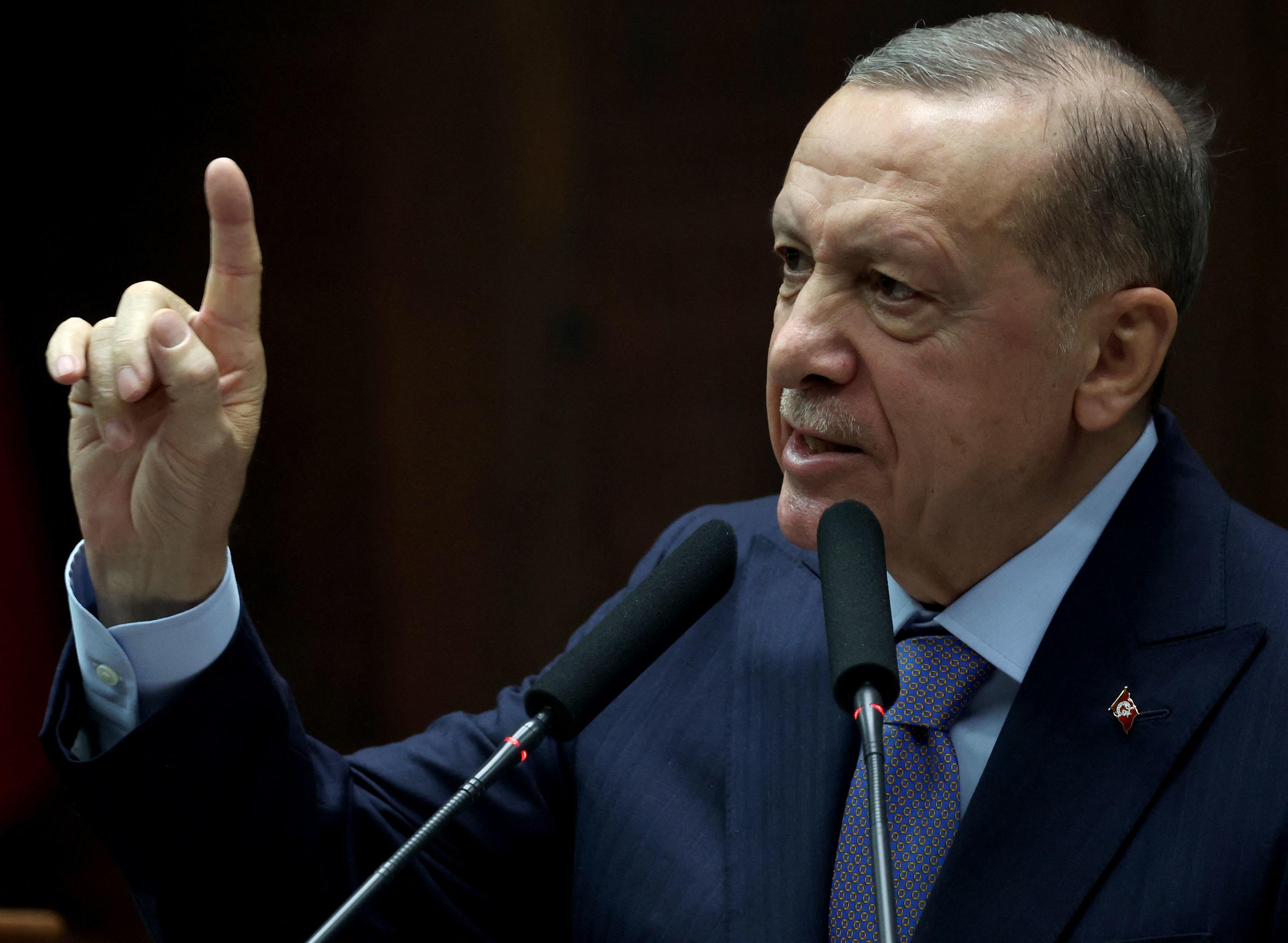 Ankara (Turquie), mercredi. Le président turc s'adresse à des membres de son parti. AFP/Adem Altan
