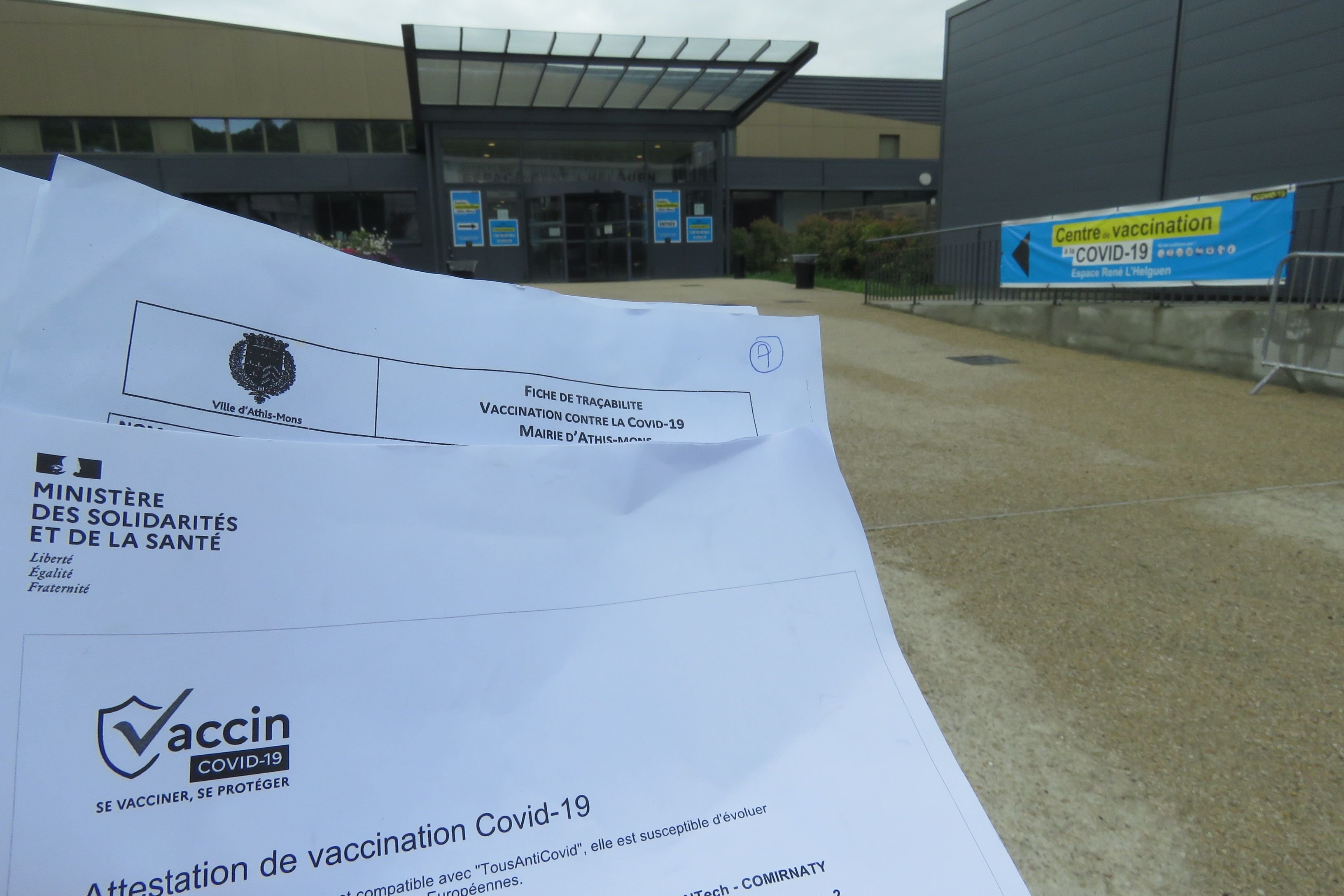 Athis-Mons, mardi 29 juin 2021. Le centre de vaccination de la ville est installé au sein de l'espace René-L'Helguen. LP/Nolwenn Cosson
