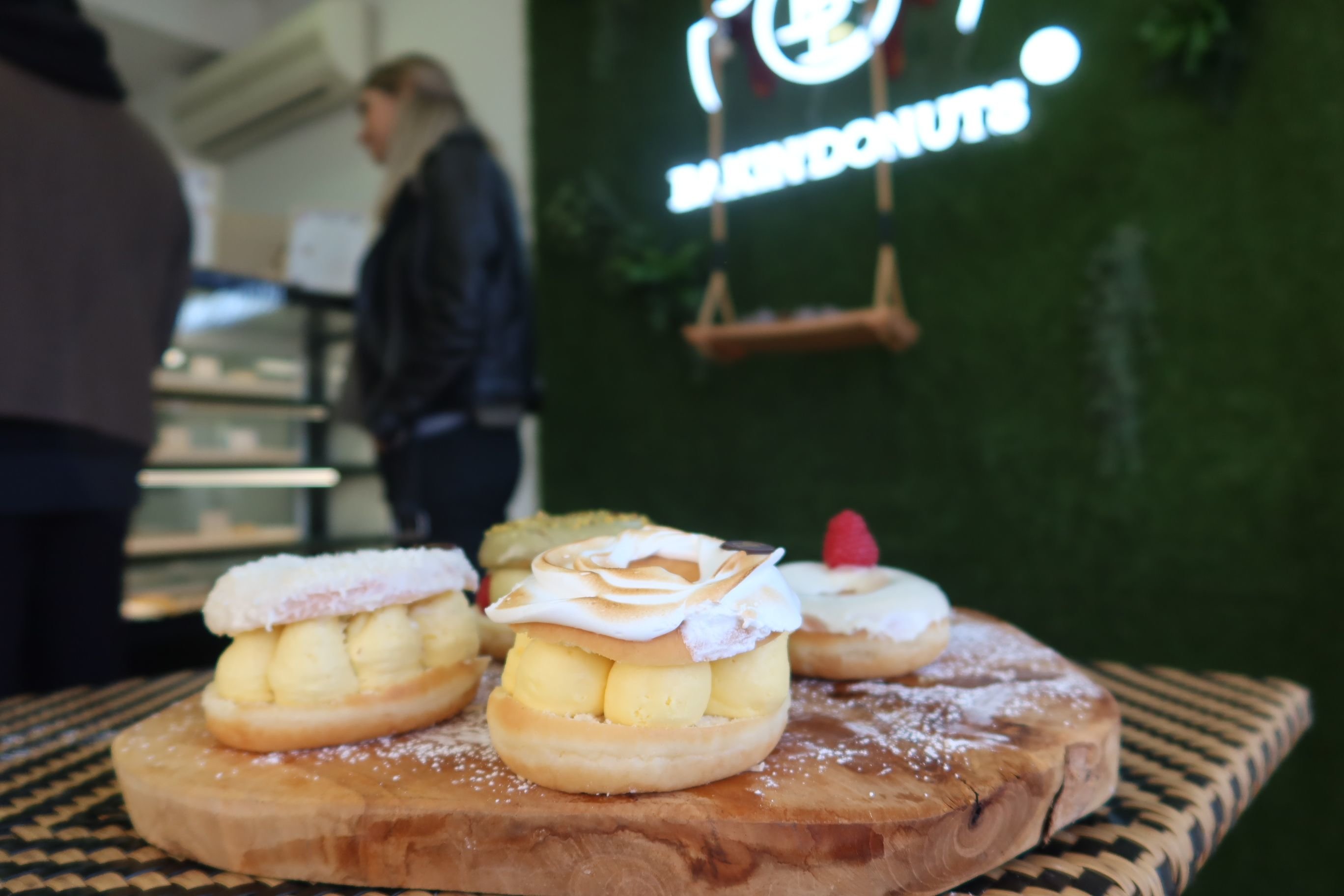 Chantilly (Oise), ce vendredi. Depuis la création de sa franchise dans l'Oise en 2021, Bakin Donuts a ouvert six boutiques, dont trois dans le département. LP/S.G.