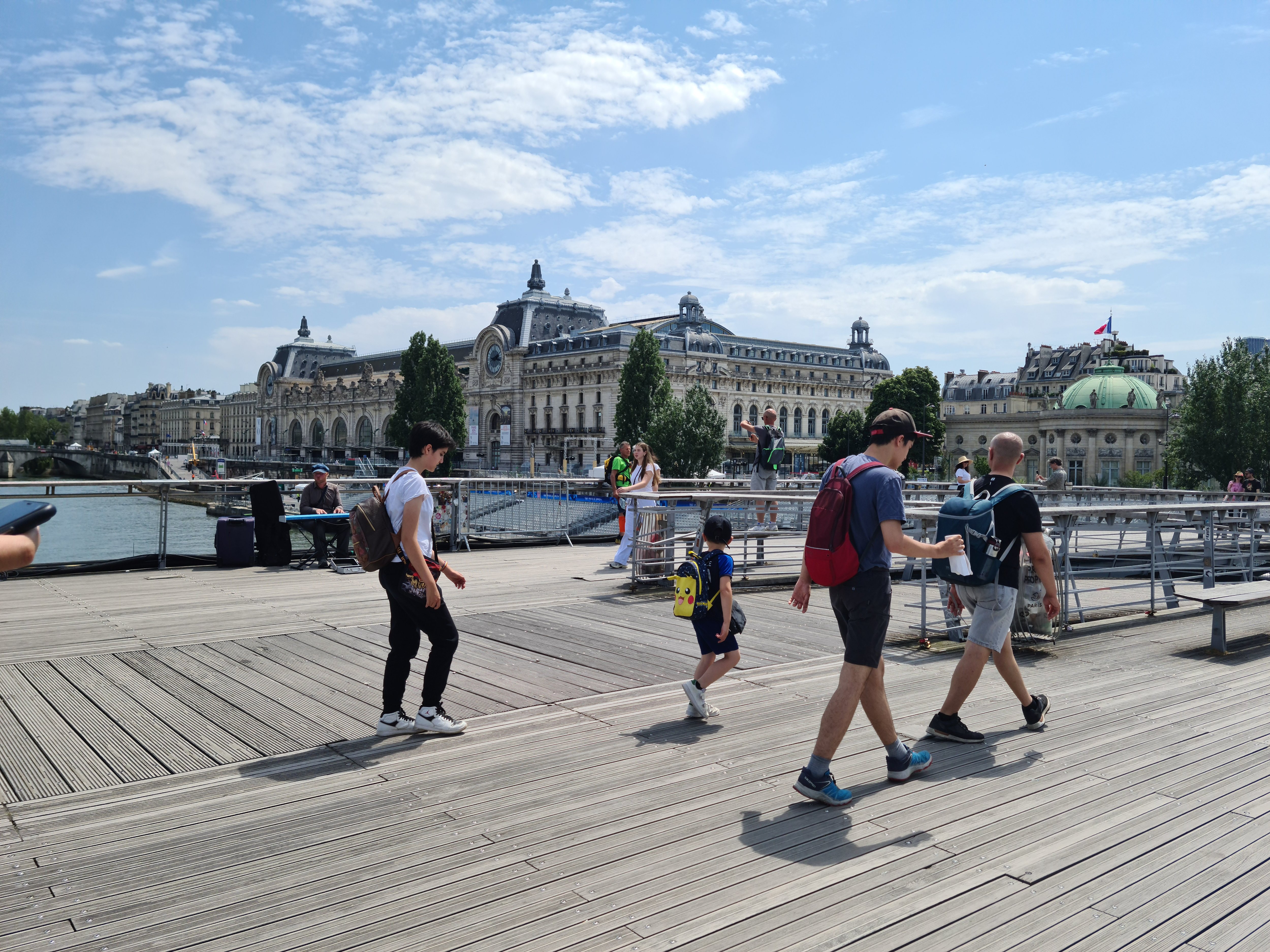 Les piétons et les cyclistes pourront à nouveau emprunter plusieurs ponts fermés en raison de la cérémonie du 26 juillet. LP/Cindy Bonnaud