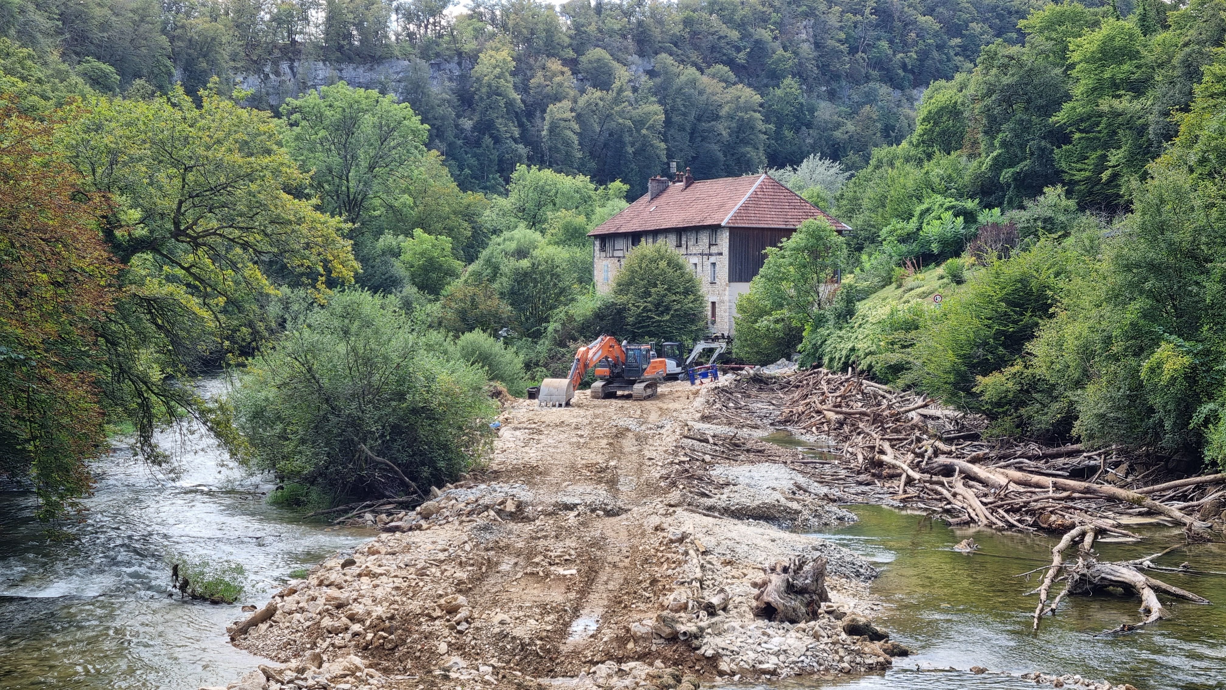 Le barrages des Pipes, dans le Cusancin, a été détruit. Trois jours plus tard, la justice a ordonné l'arrêt des travaux. LP/Valentin Collin