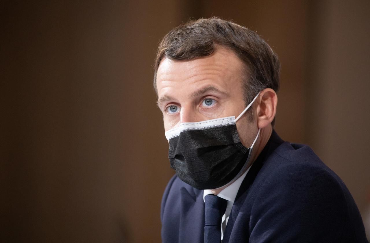 -Macron change de stratégie et ne mise pas tout sur les vaccins