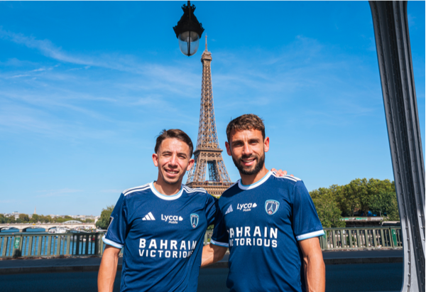 «C’est vraiment un kiff de pouvoir jouer avec lui», savoure Maxime Lopez (à gauche) qui a retrouvé son grand frère Julien au Paris FC. DR/Paris FC