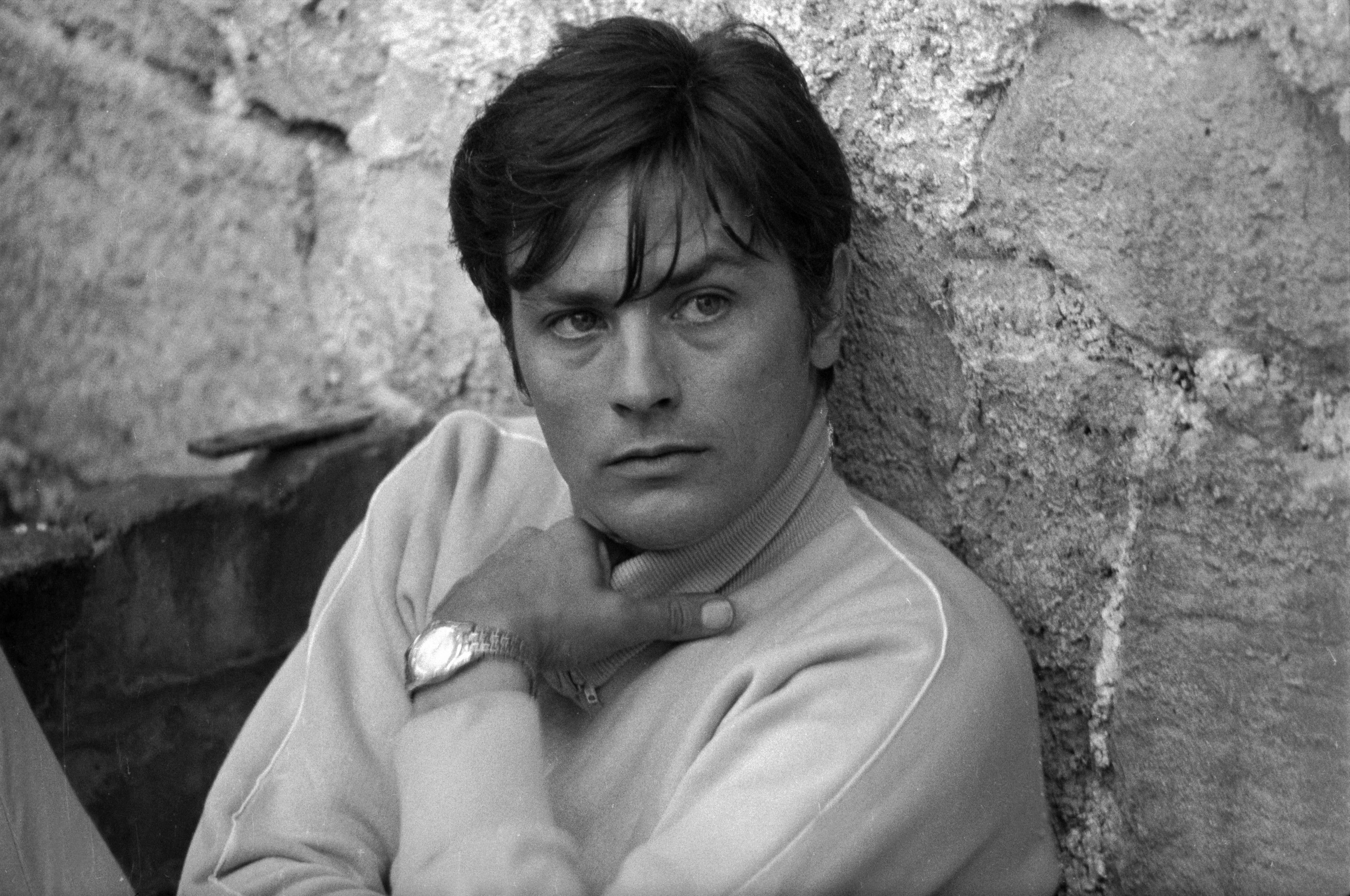 Né en 1935, Alain Delon a tourné dans près de 90 films et fait la une de centaines de couvertures de magazines. Jacques Citles/Roger-Viollet